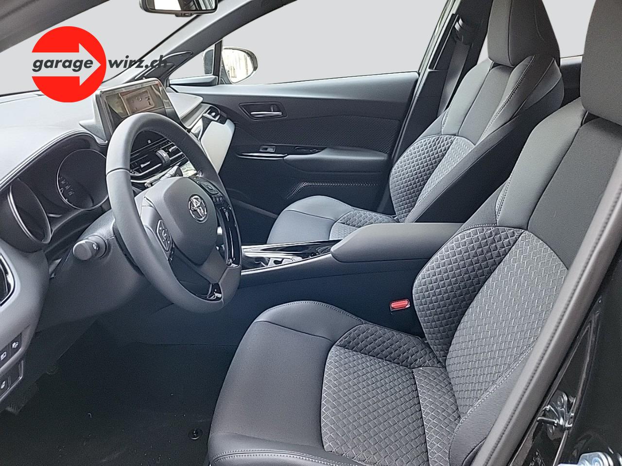 TOYOTA C-HR 2.0 VVTi HSD Trend-image-6