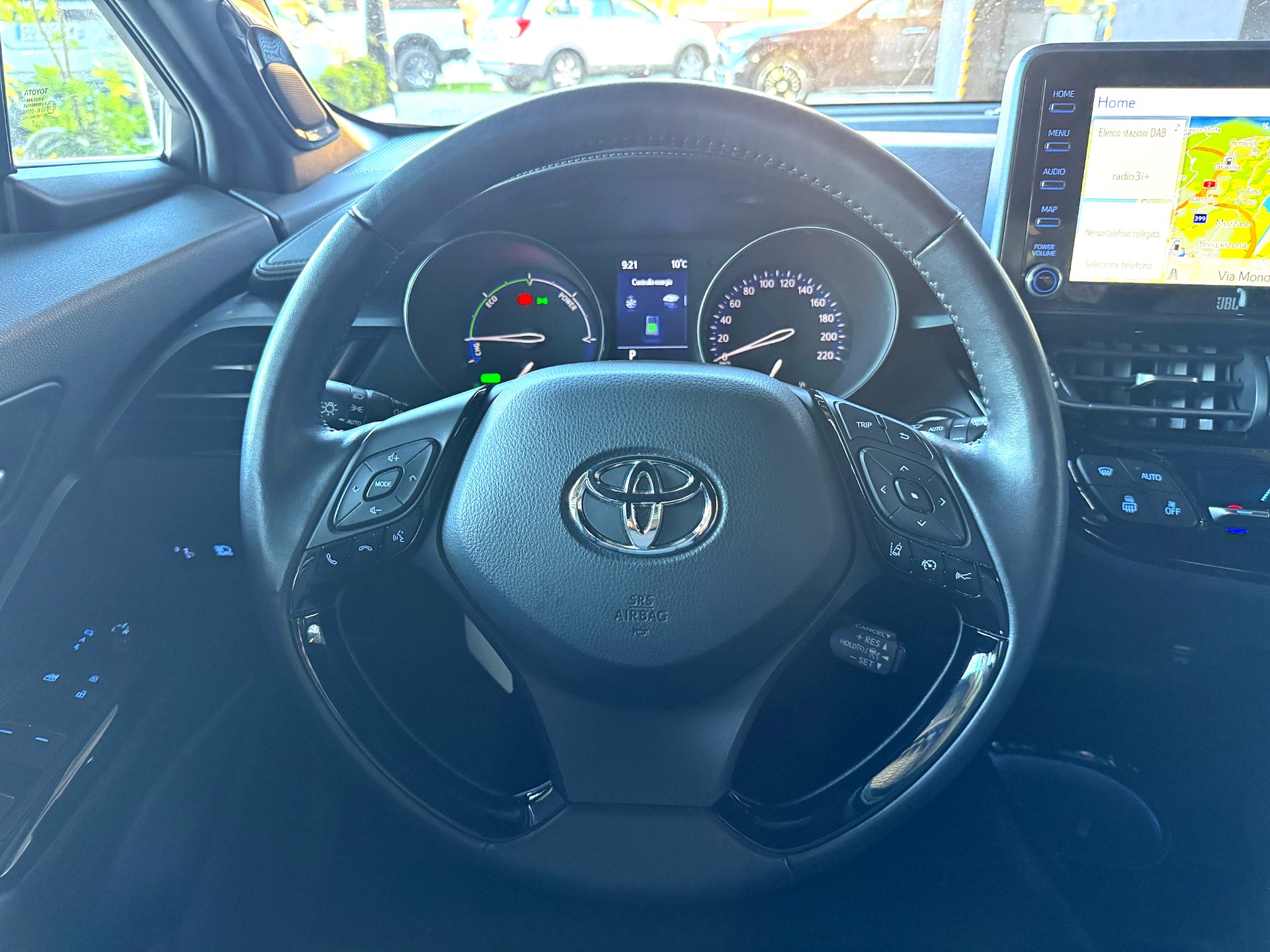 TOYOTA C-HR 1.8 HSD CVT Trend-image-12
