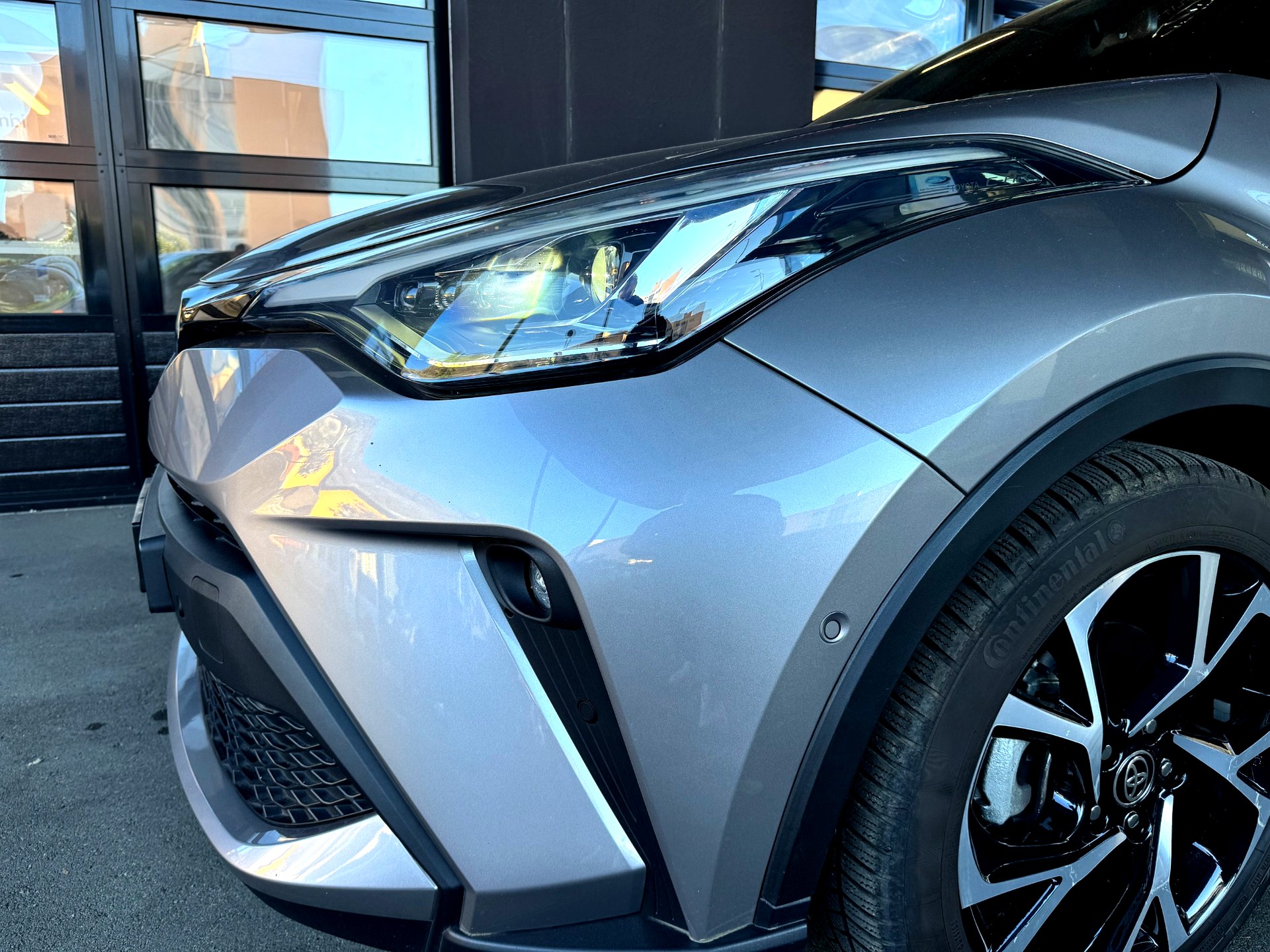 TOYOTA C-HR 1.8 HSD CVT Trend-image-4