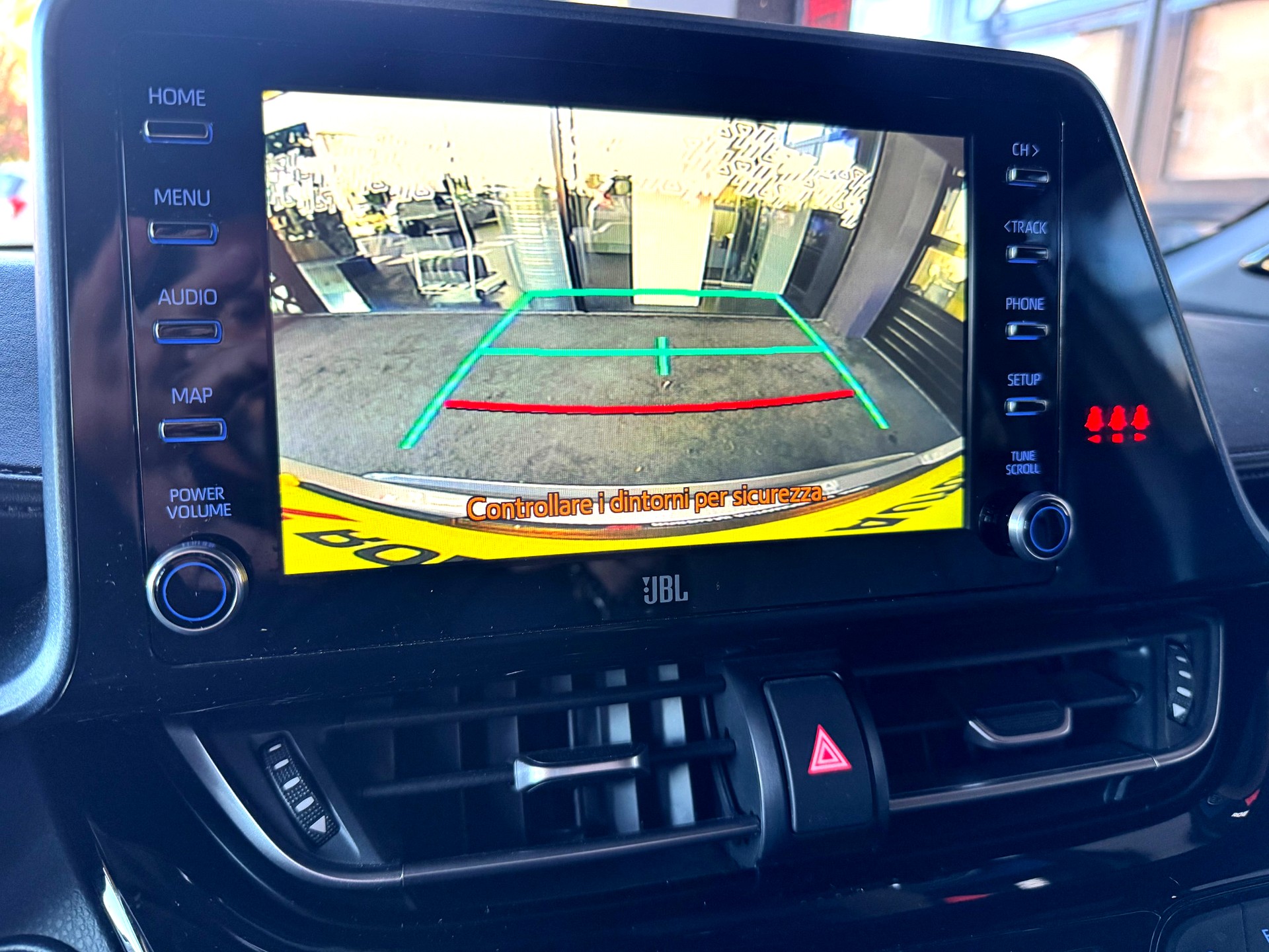 TOYOTA C-HR 1.8 HSD CVT Trend-image-15