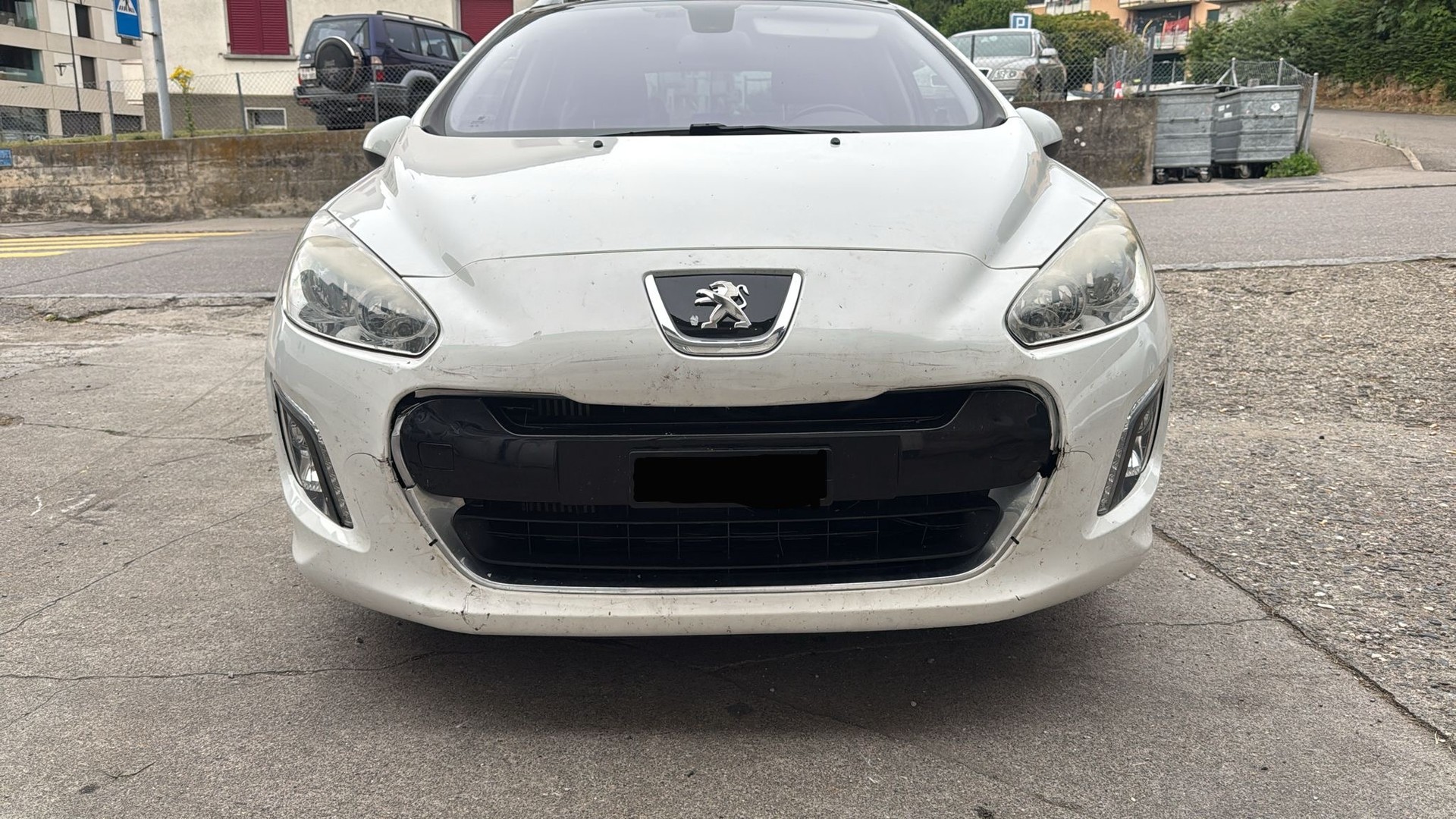 PEUGEOT 308 SW 1.6 16V Turbo Millesim 200-image-1