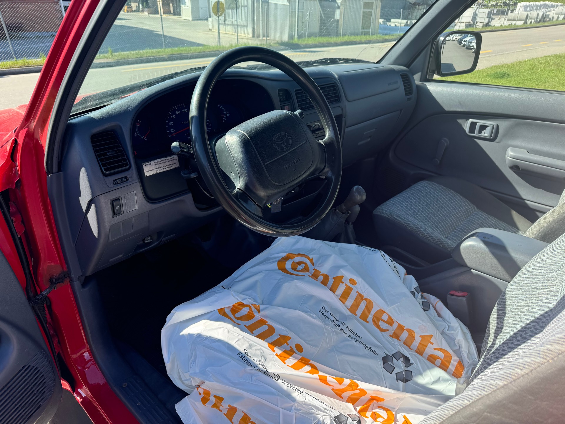 TOYOTA Hilux Double Cab SR5-image-9