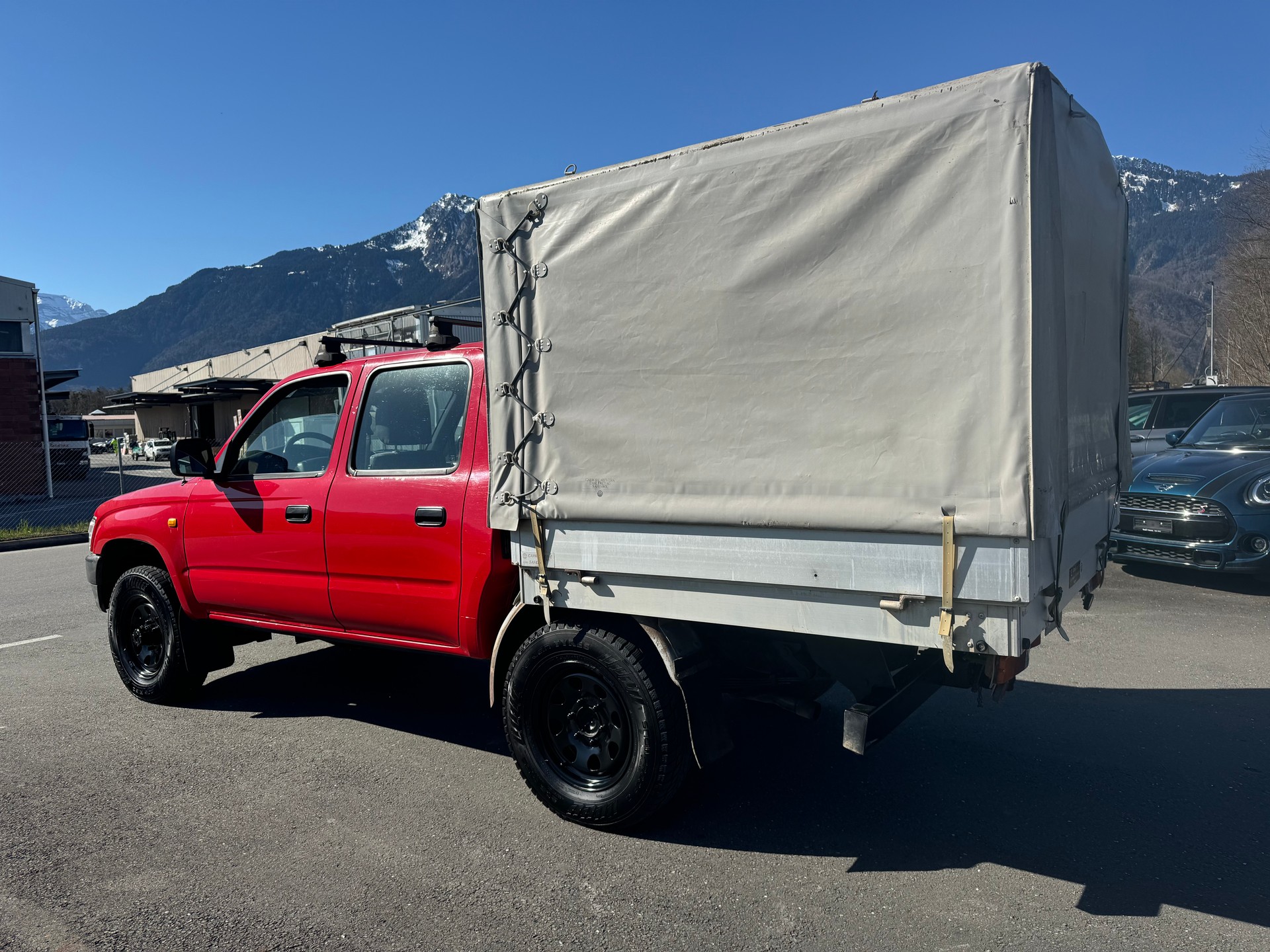 TOYOTA Hilux Double Cab SR5-image-5