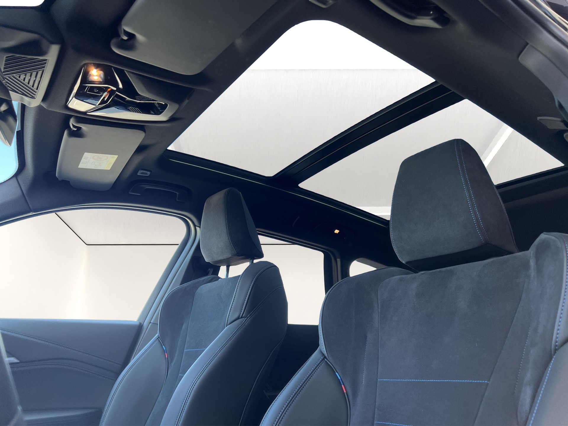 BMW X1 xDrive 20d 48V M Sport-image-17