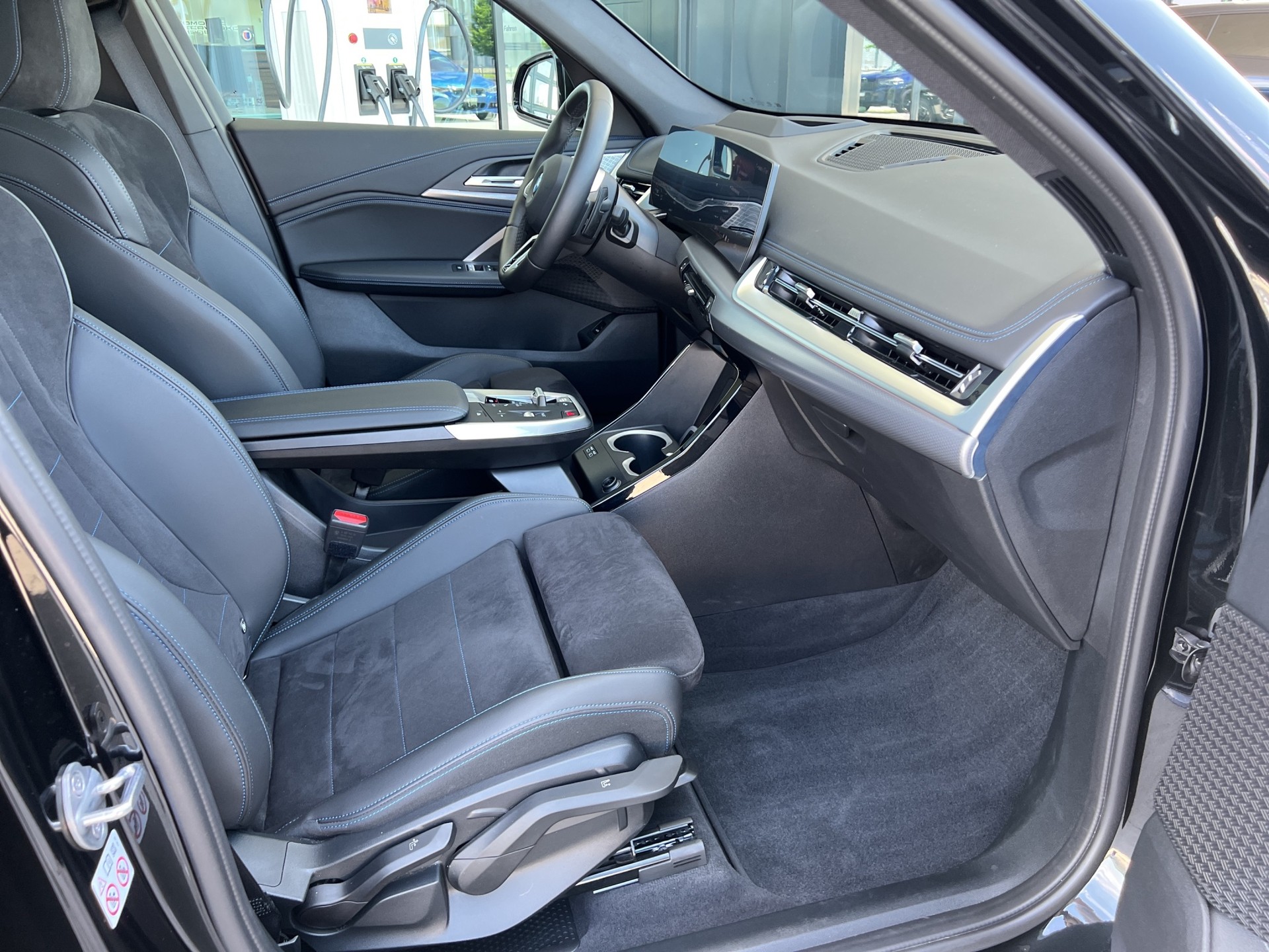 BMW X1 xDrive 20d 48V M Sport-image-19