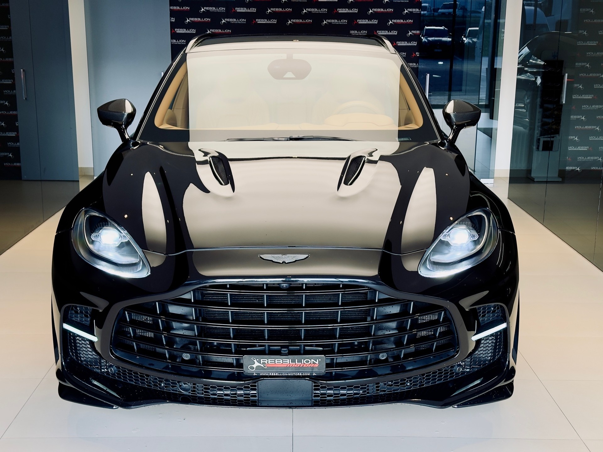 ASTON MARTIN 707 4.0 V8 Bi-Turbo-showroom-element-1