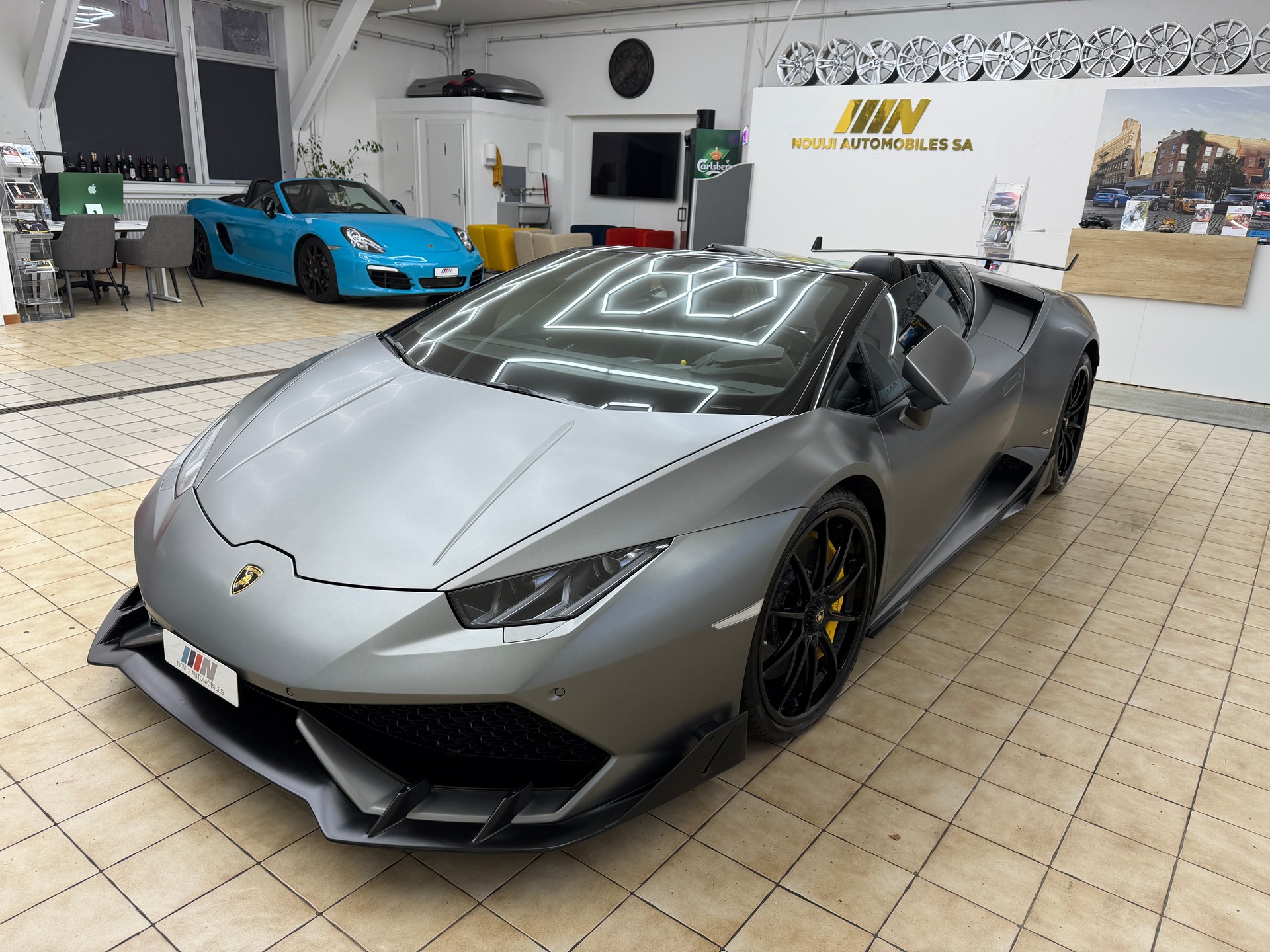 LAMBORGHINI Huracan LP610-4 Spyder DCT-showroom-element-1