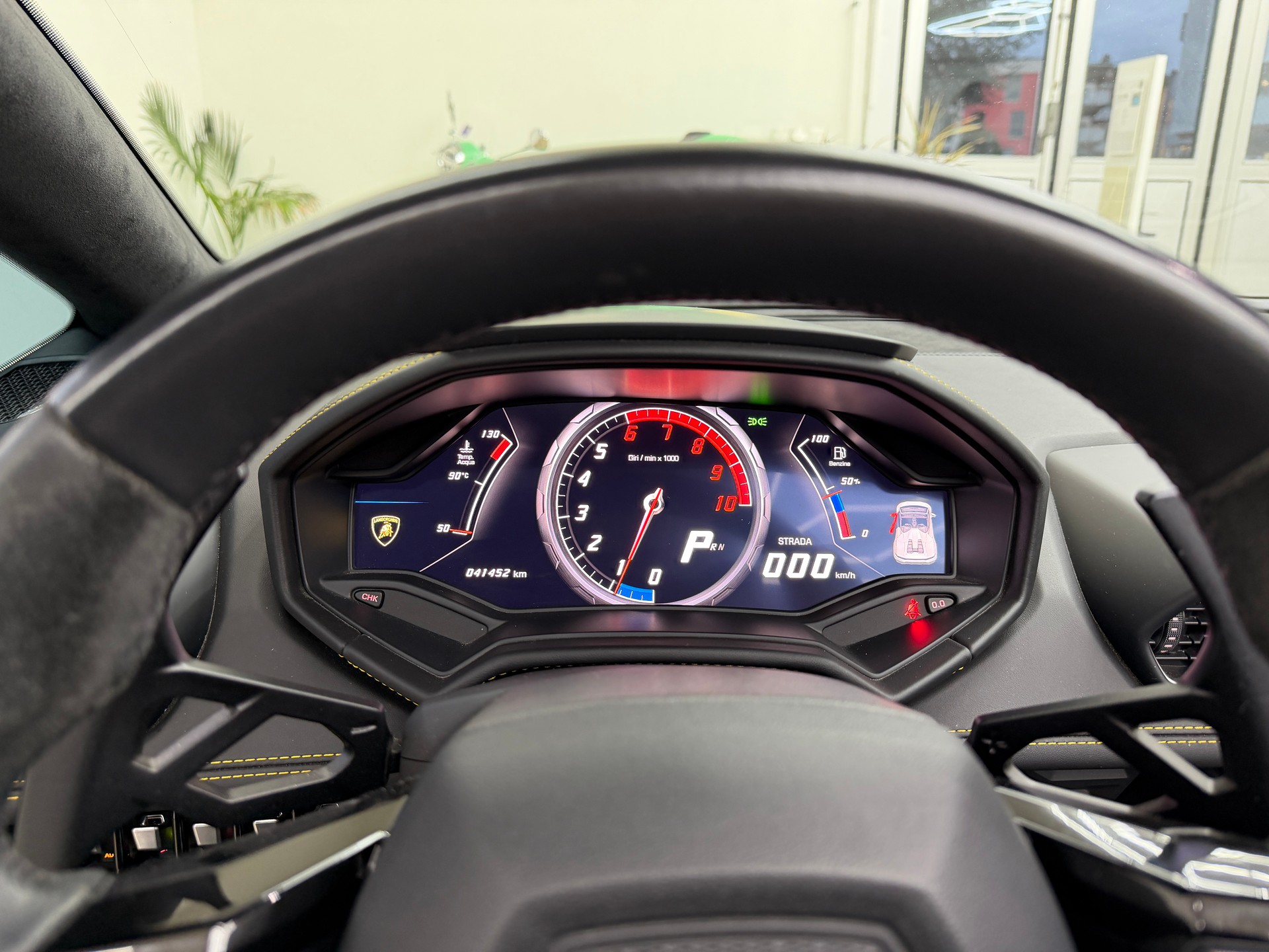 LAMBORGHINI Huracan LP610-4 Spyder DCT-image-10