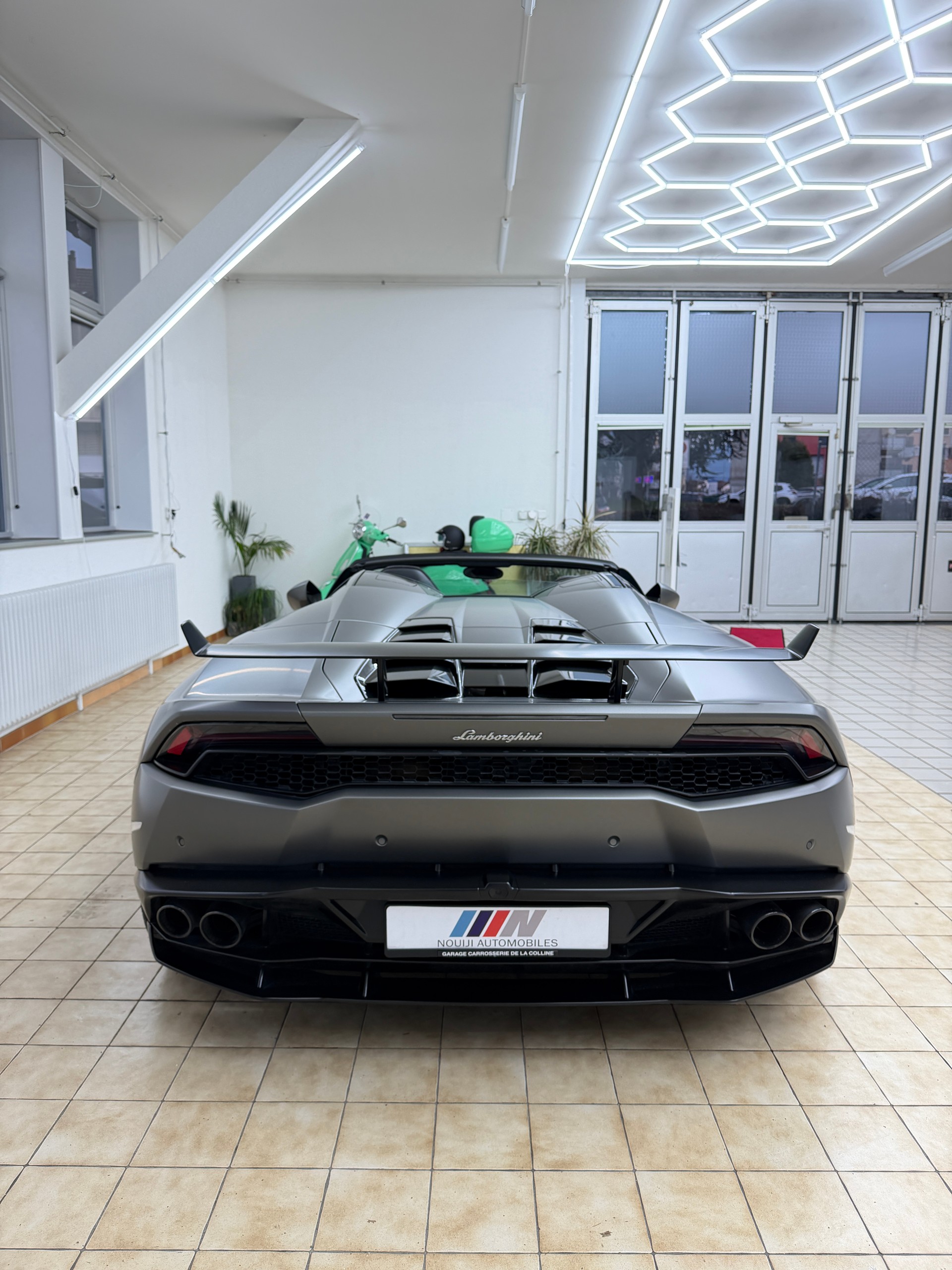 LAMBORGHINI Huracan LP610-4 Spyder DCT-showroom-element-3