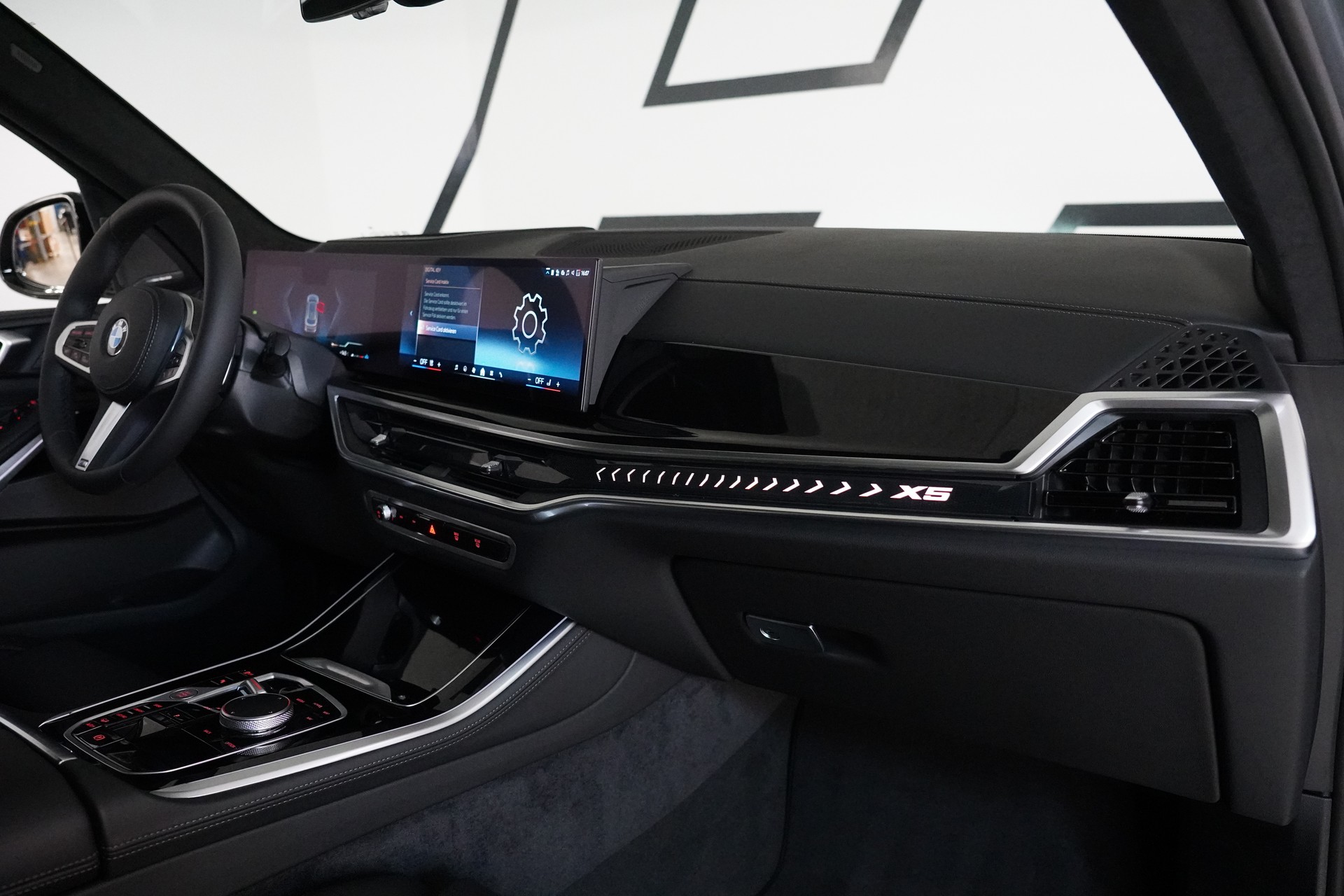 BMW X5 xDrive 48V 40d M Sport Pro Steptronic-image-16