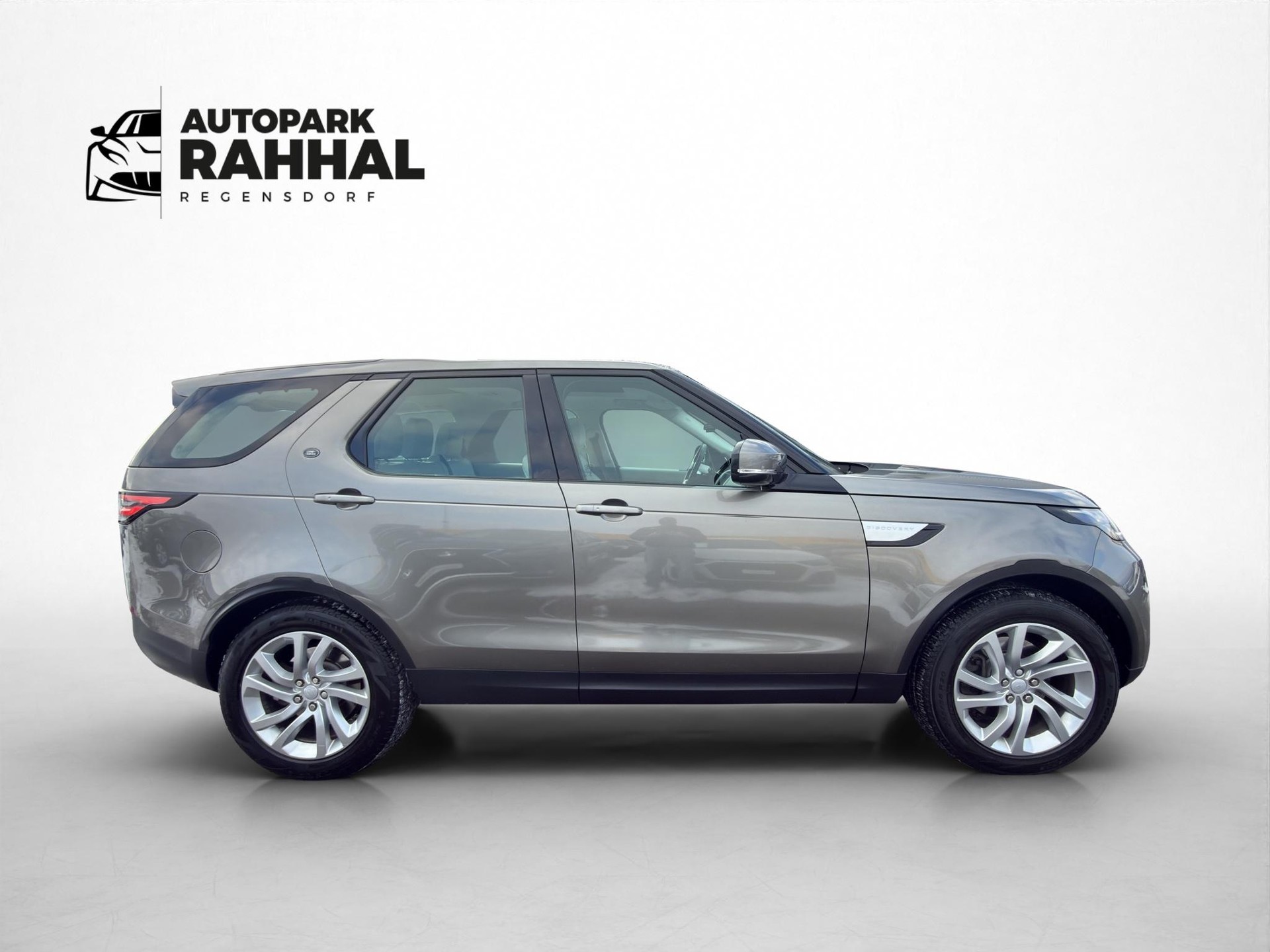 LAND ROVER Discovery 2.0 SD4 HSE-showroom-element-3