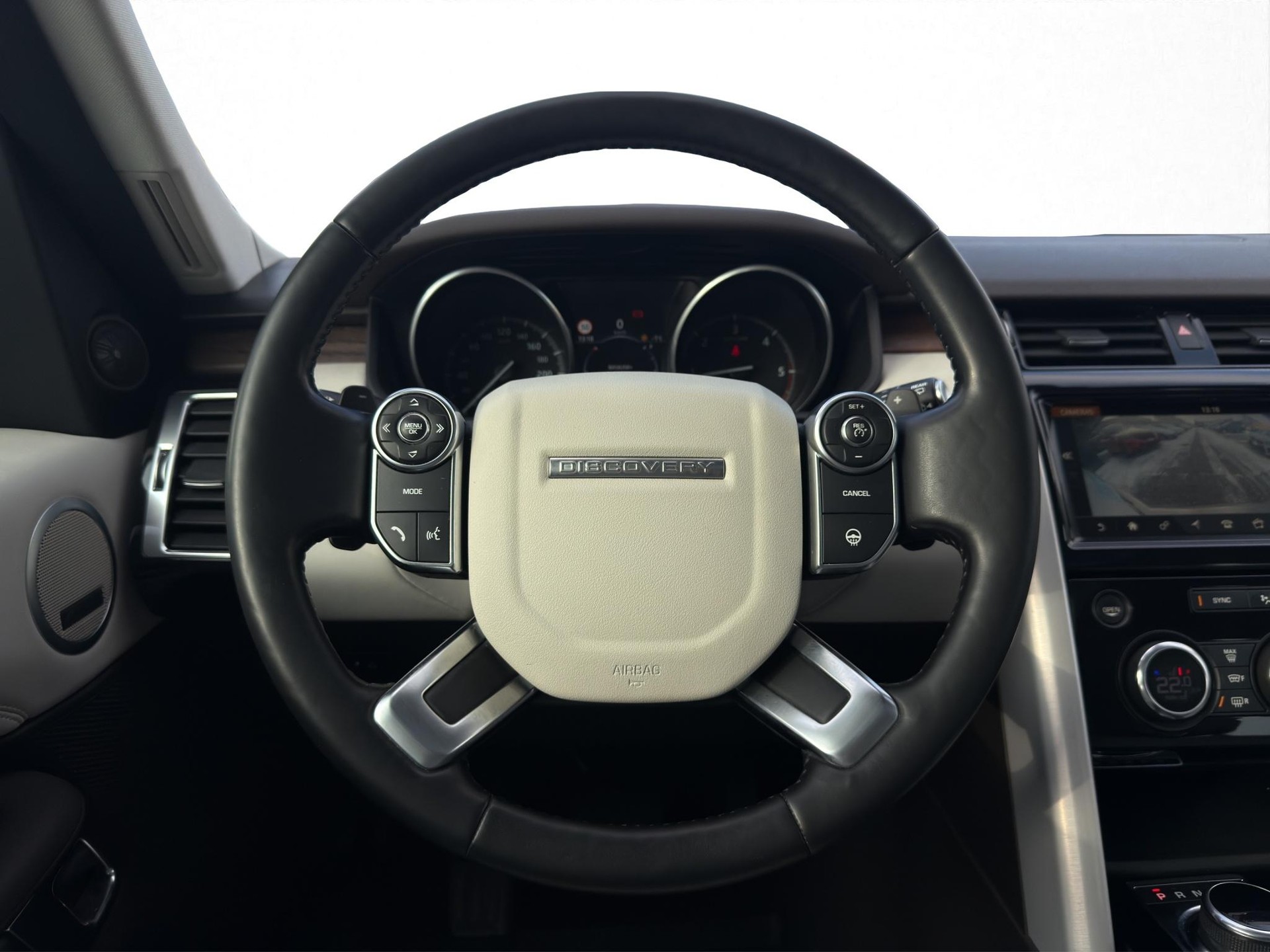LAND ROVER Discovery 2.0 SD4 HSE-image-21