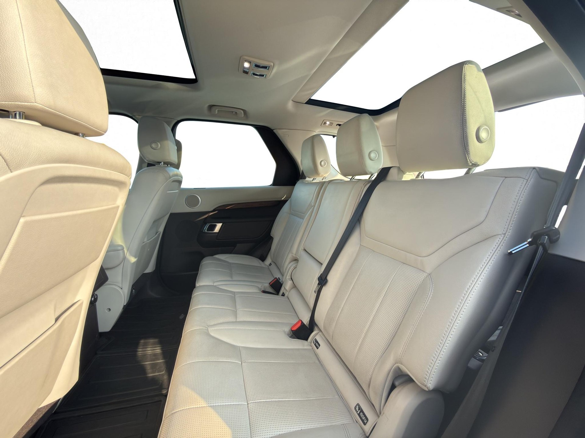 LAND ROVER Discovery 2.0 SD4 HSE-image-27