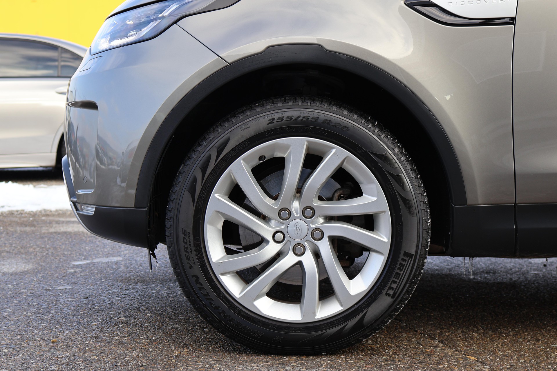LAND ROVER Discovery 2.0 SD4 HSE-image-11