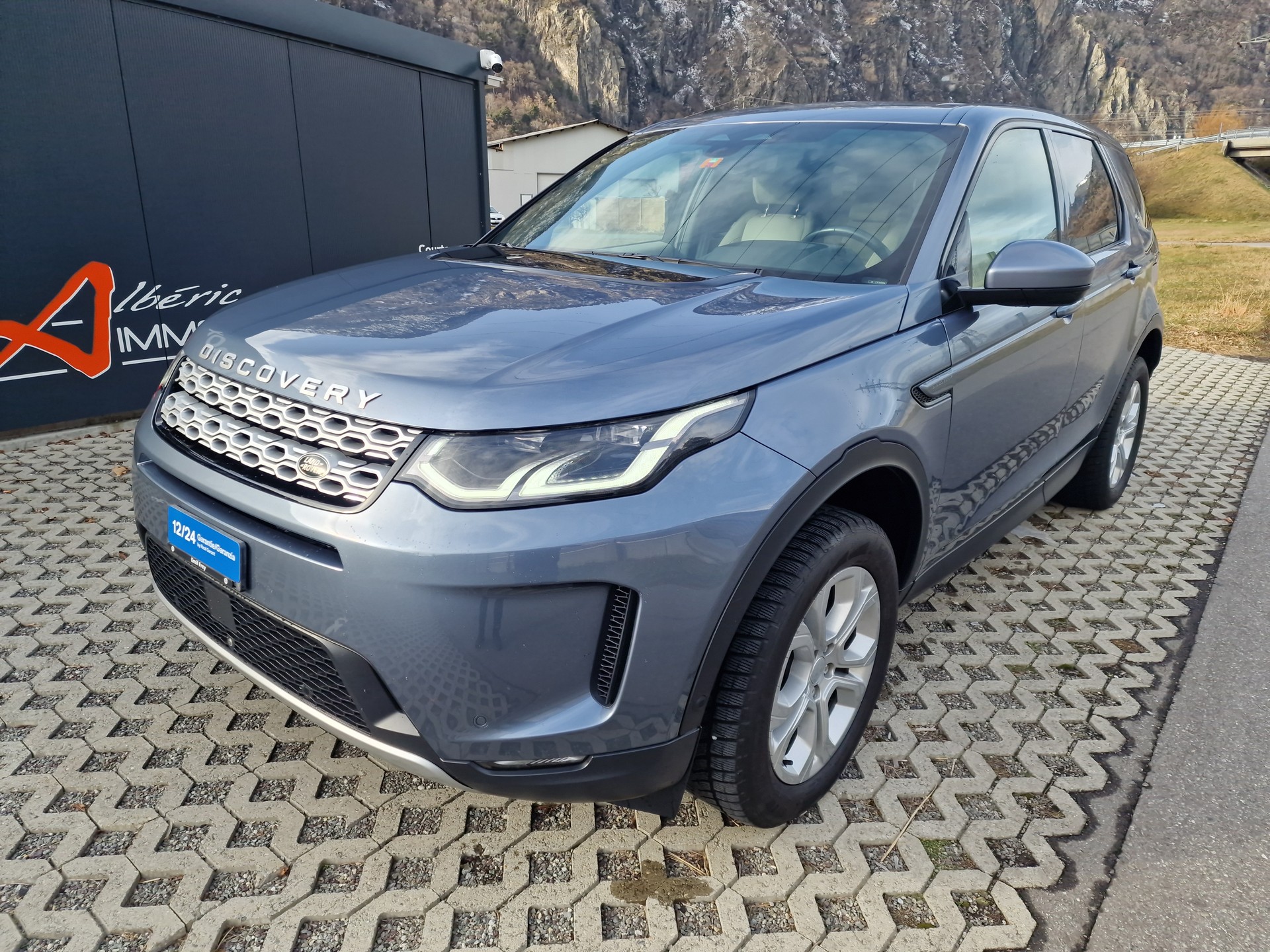 LAND ROVER Discovery Sport R Dyn P300e 1.5 PHEV HSE AT8-image-1