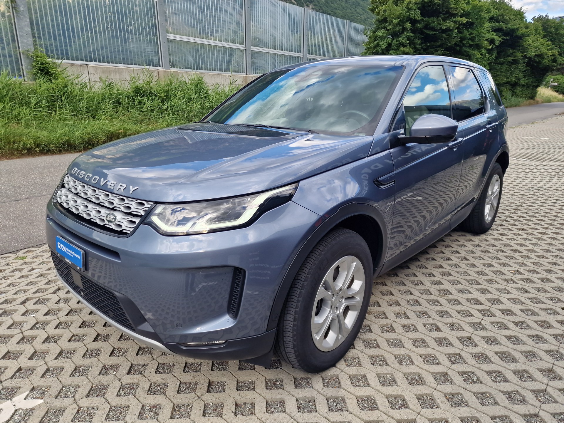 LAND ROVER Discovery Sport R Dyn P300e 1.5 PHEV HSE AT8-image-2