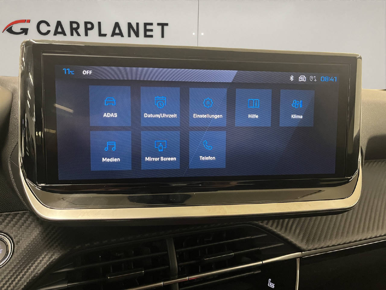 PEUGEOT 208 1.2 Hybrid Allure Premium-image-7