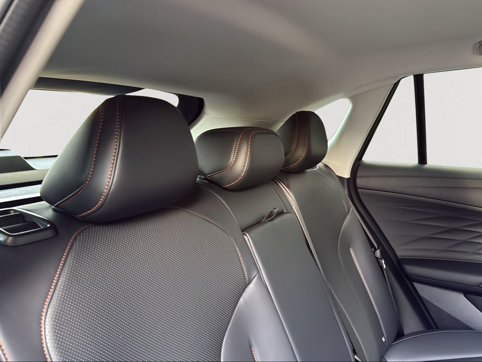 MG HS 1.5 T PHEV Luxury-image-10