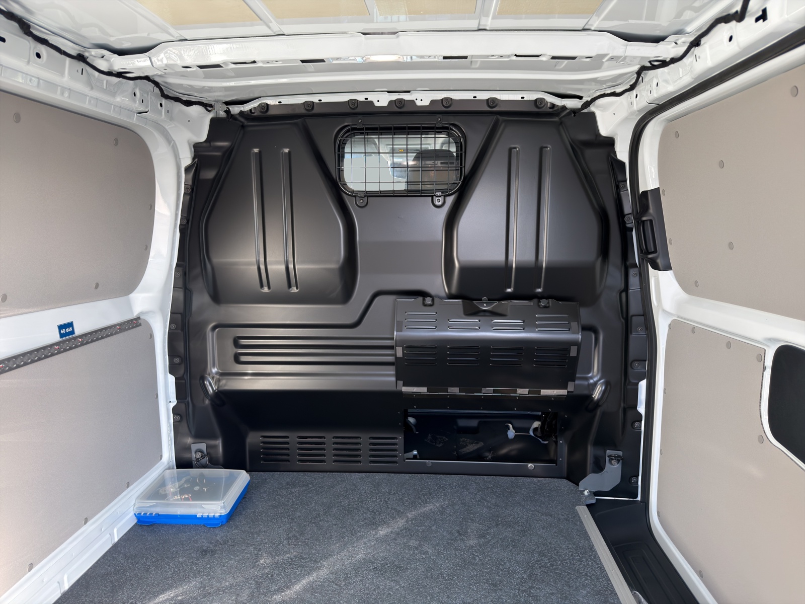 VW e-Transporter 70 kWh-image-11