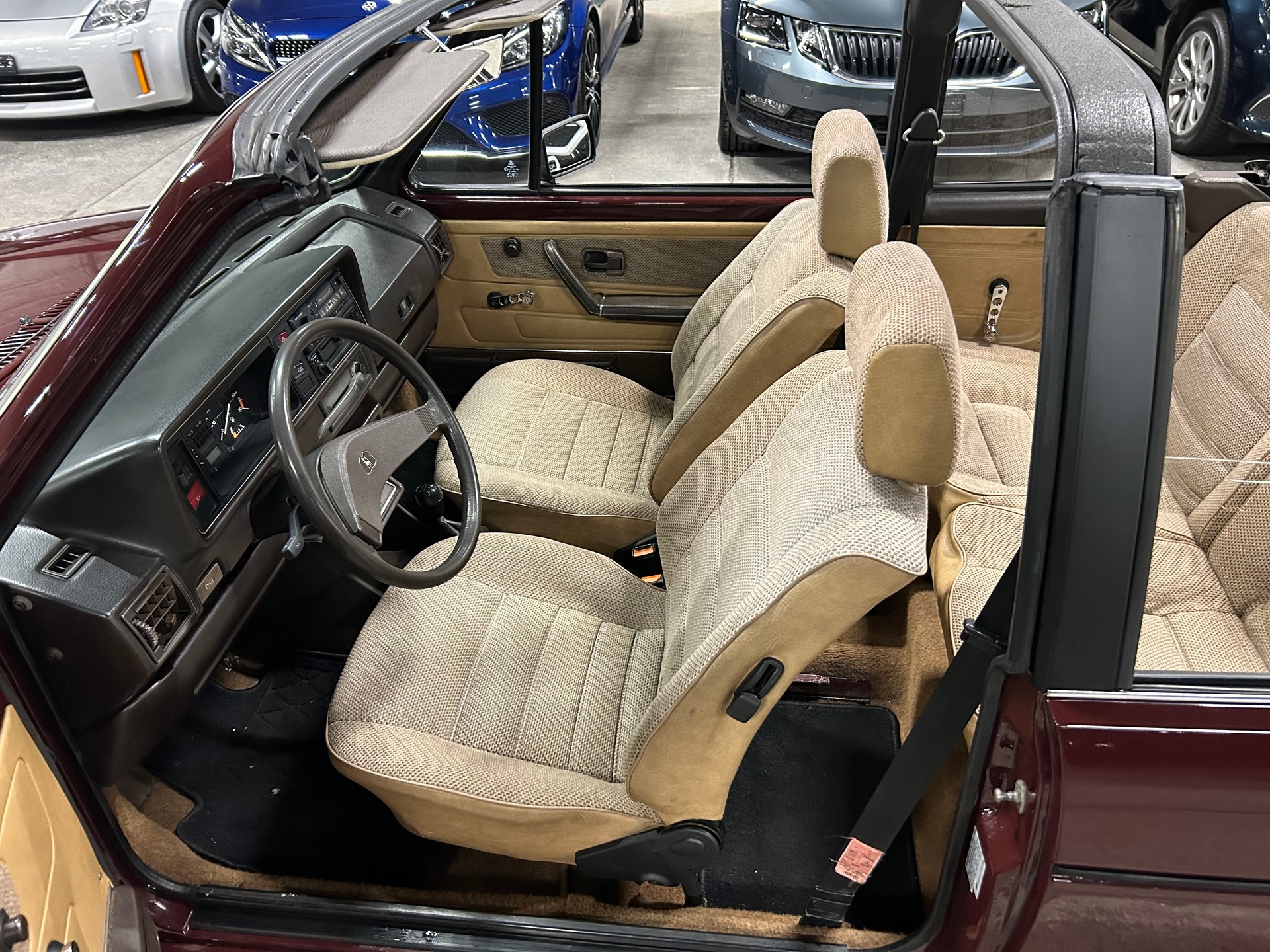VW Golf Cabriolet 1600 GL-image-14