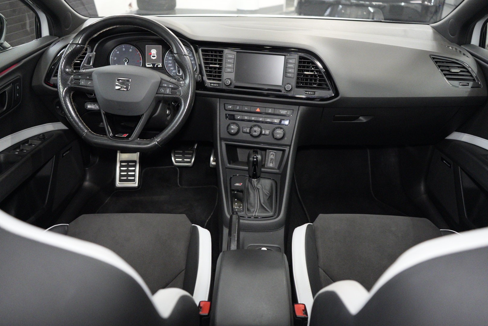 SEAT Leon 2.0 TSI Cupra 290 DSG-image-7