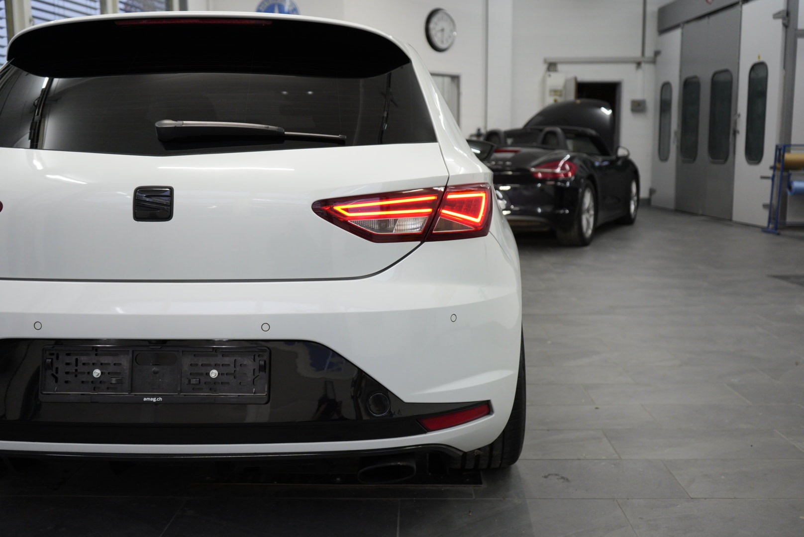 SEAT Leon 2.0 TSI Cupra 290 DSG-image-11