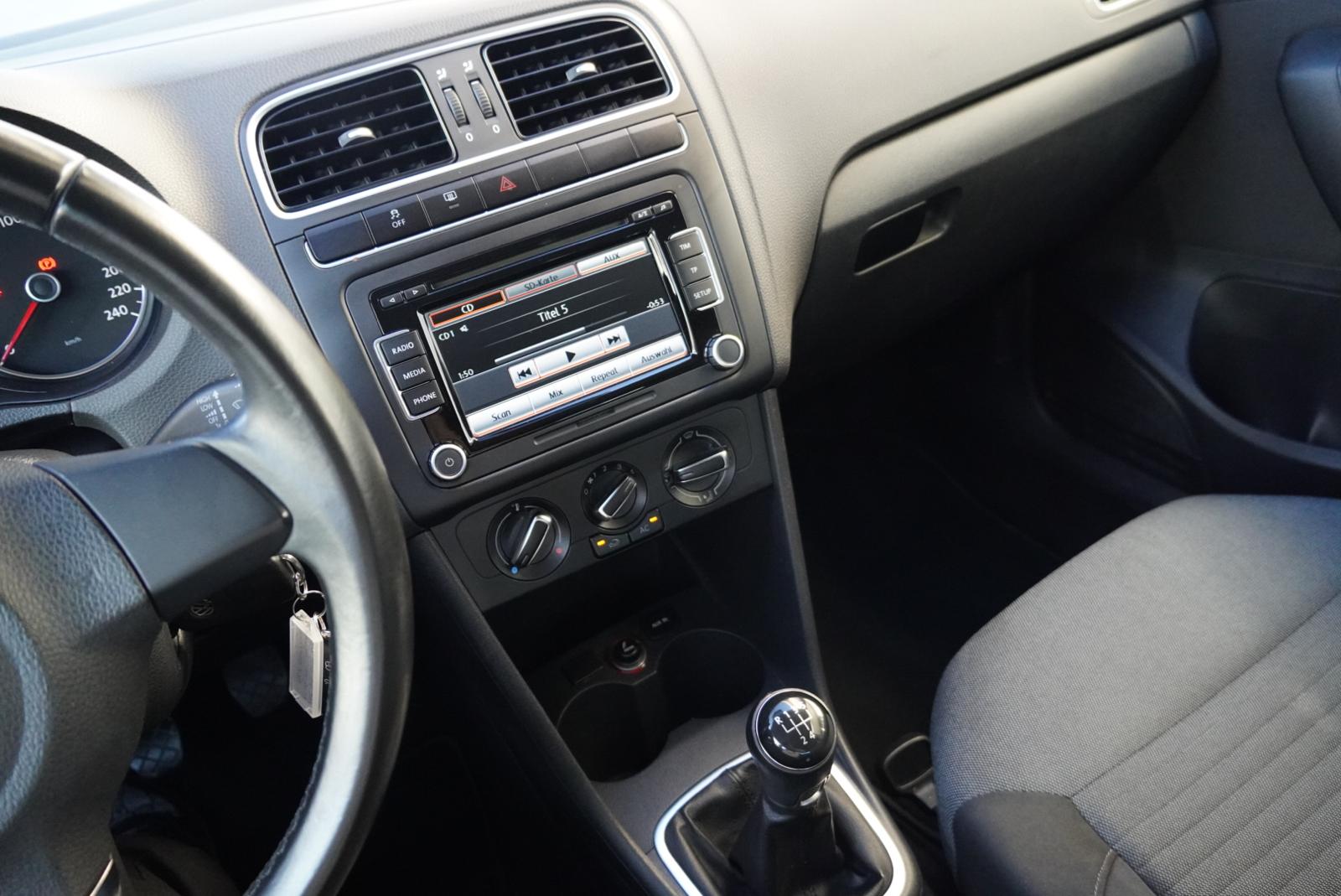 VW Polo 1.2 TSI Sport Comfortline-image-15