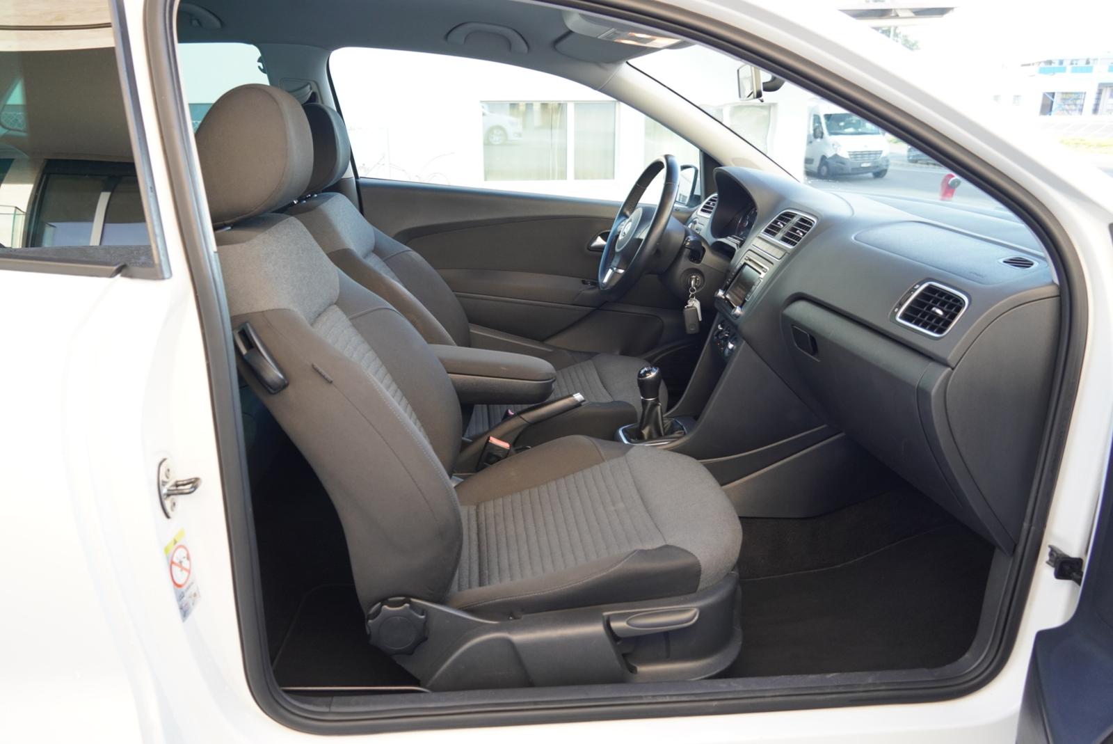 VW Polo 1.2 TSI Sport Comfortline-image-16