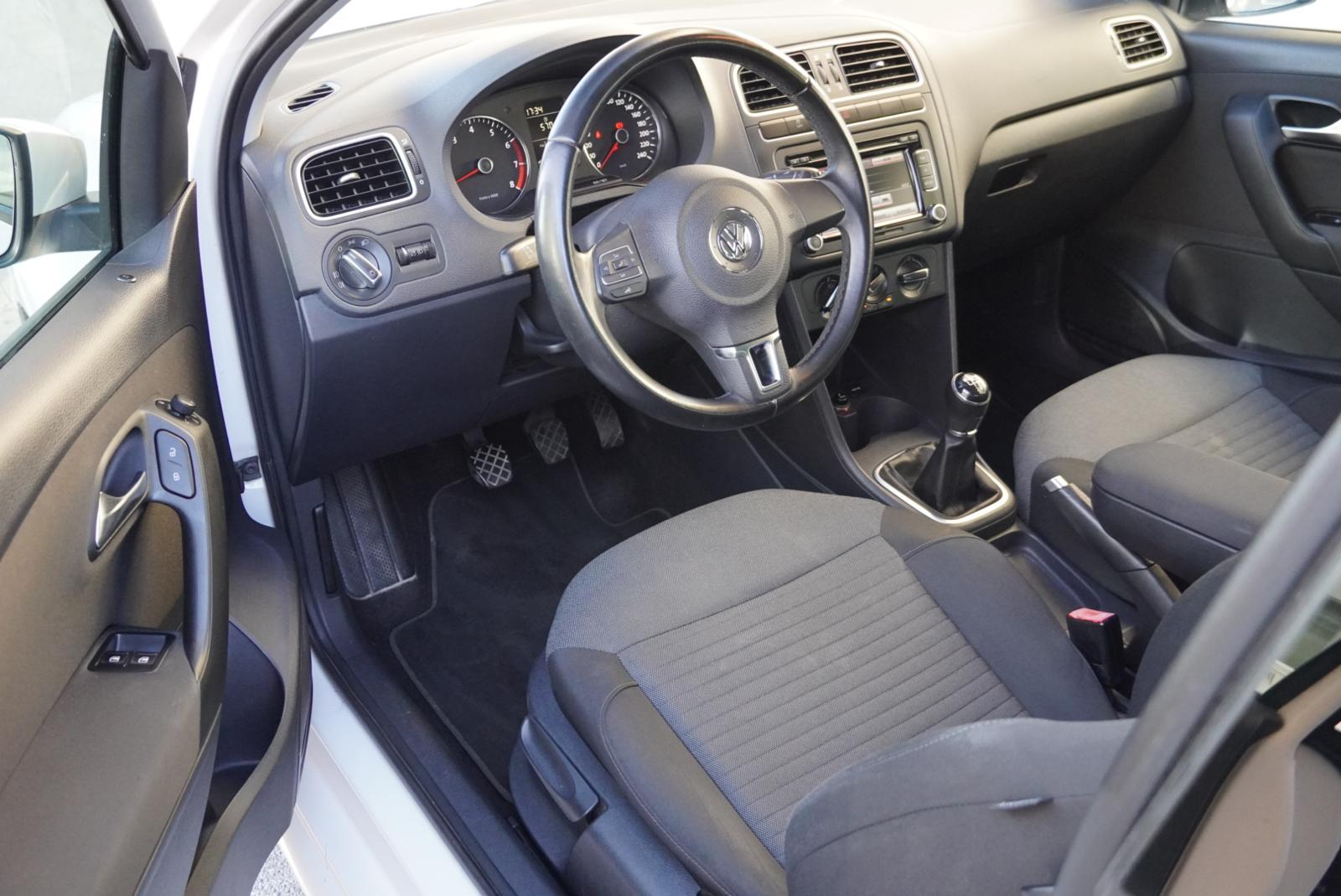 VW Polo 1.2 TSI Sport Comfortline-image-13