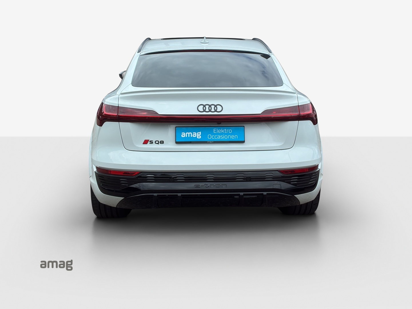 AUDI SQ8 Sportback e-tron quattro-image-4