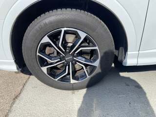AUDI Q3 2.0 40 TFSI S line quattro S-Tronic-image-13