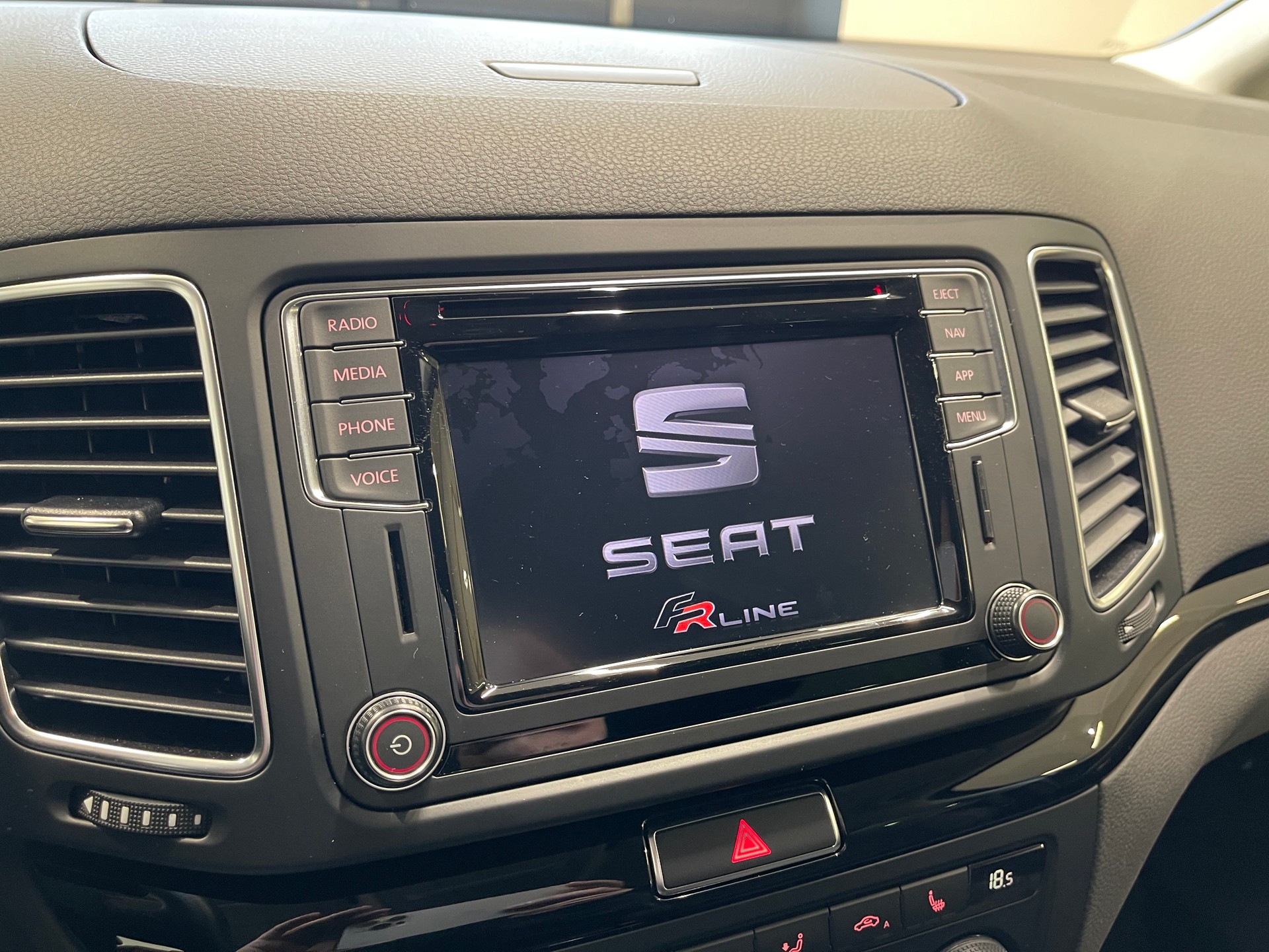 SEAT Alhambra 1.4 TSI DSG Hola FR-image-23