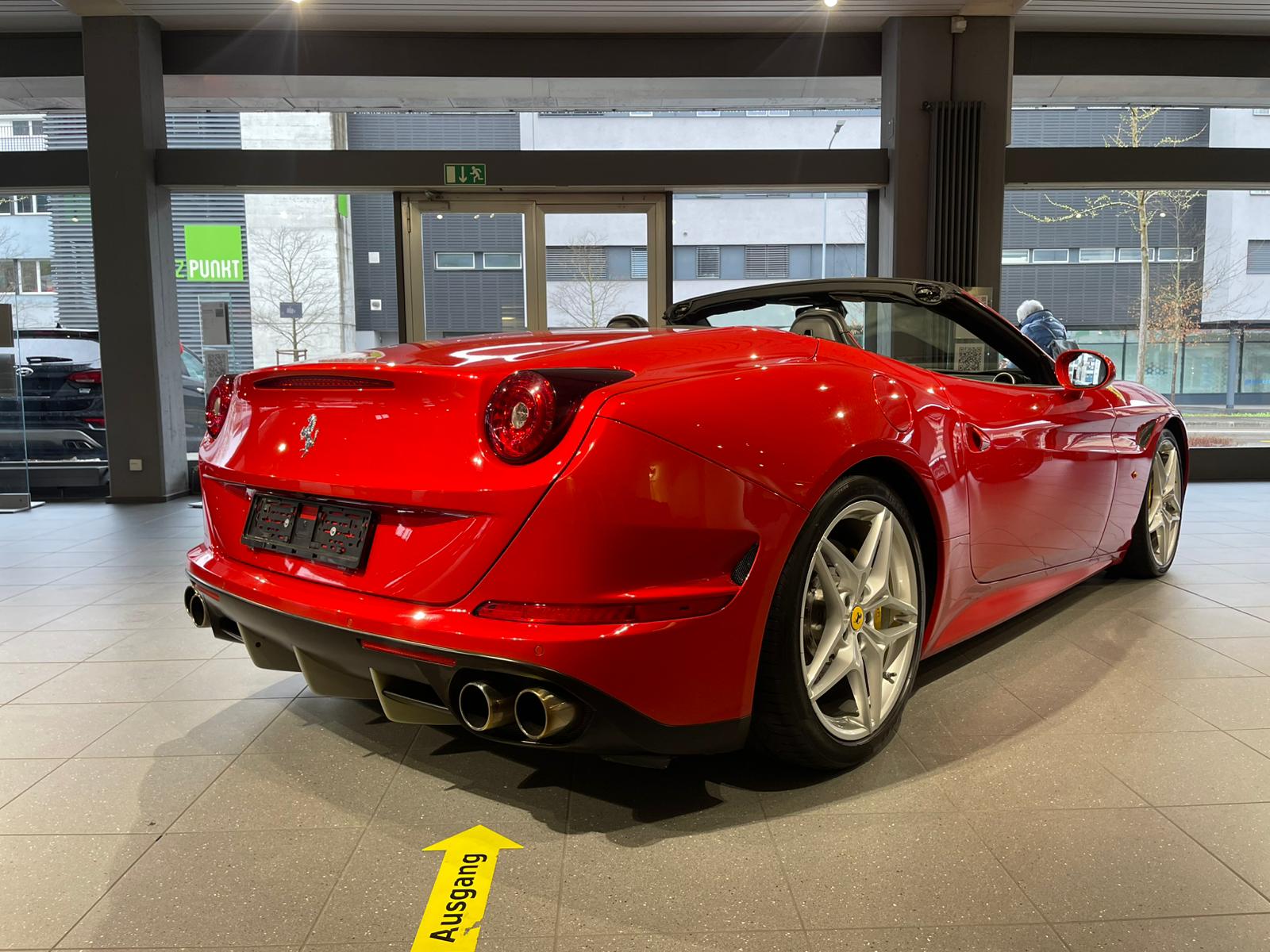 FERRARI California 3.9 V8 T-image-2
