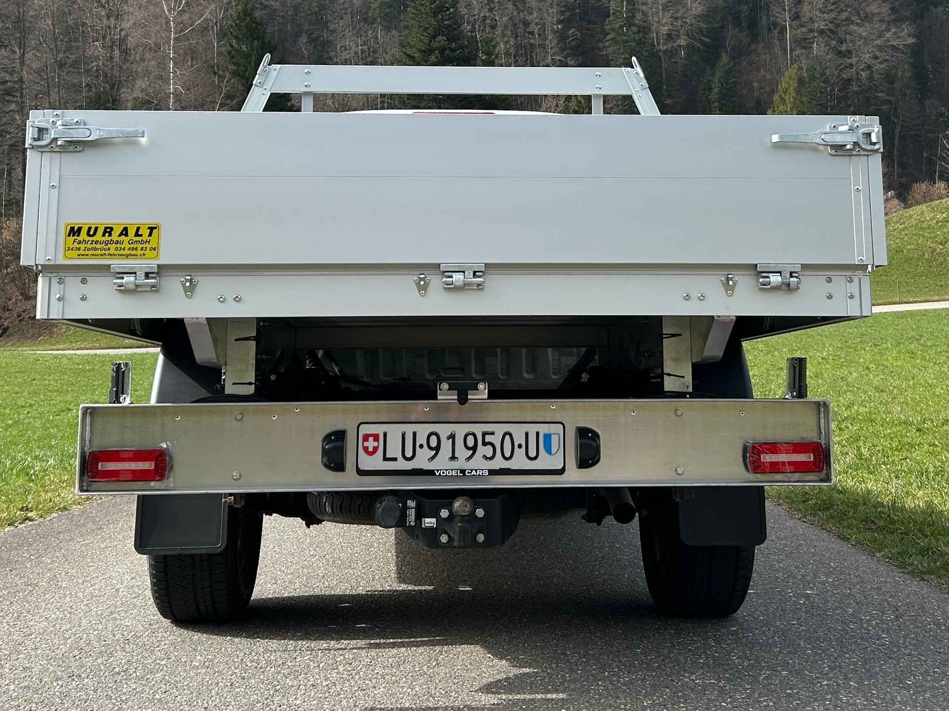 ISUZU N60 4x4 Aut.-image-2