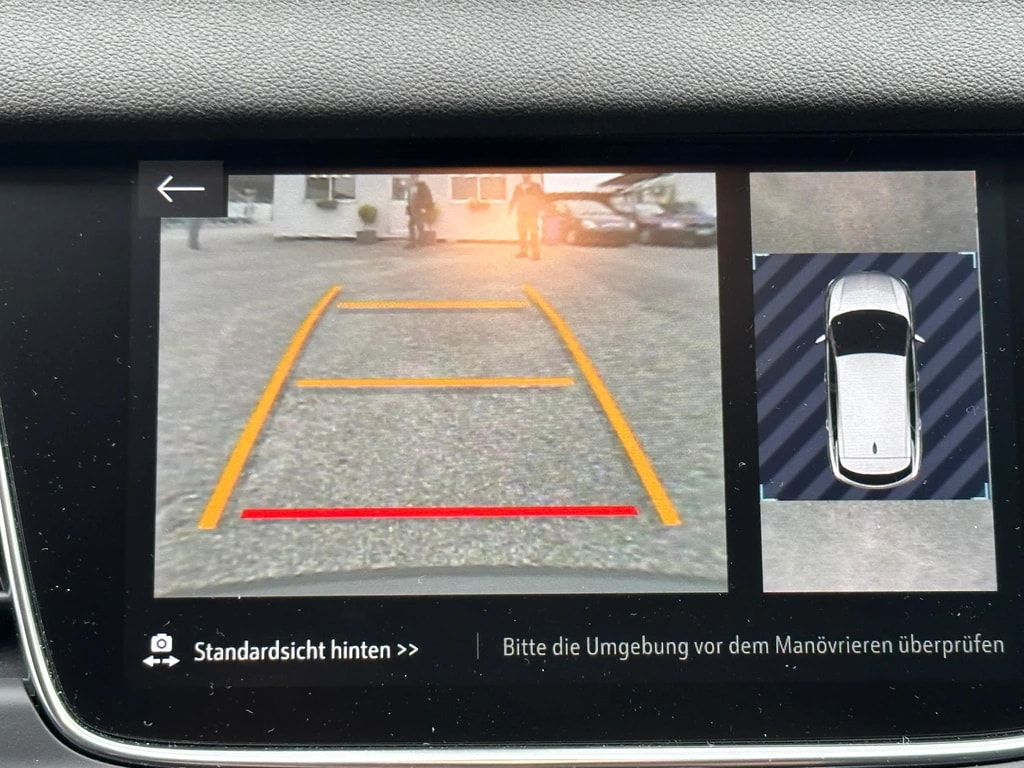 OPEL Grandland X 1.6 Hybrid4 Ultimate Automatik-image-10