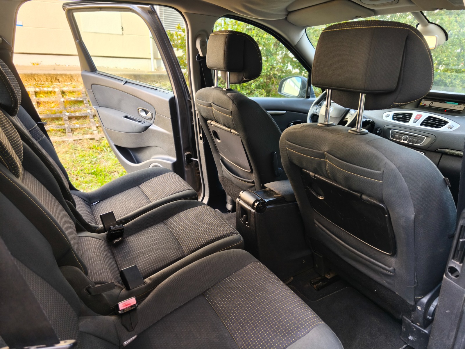 RENAULT Grand Scénic 1.4 16V Turbo Dynamique-image-7