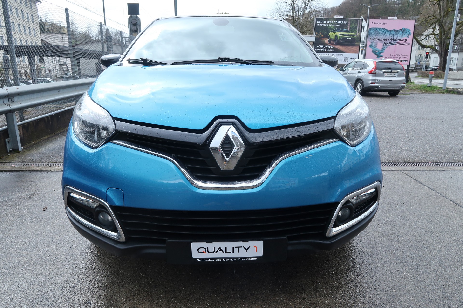 RENAULT Captur 1.2 T 16V Privilège EDC-image-1