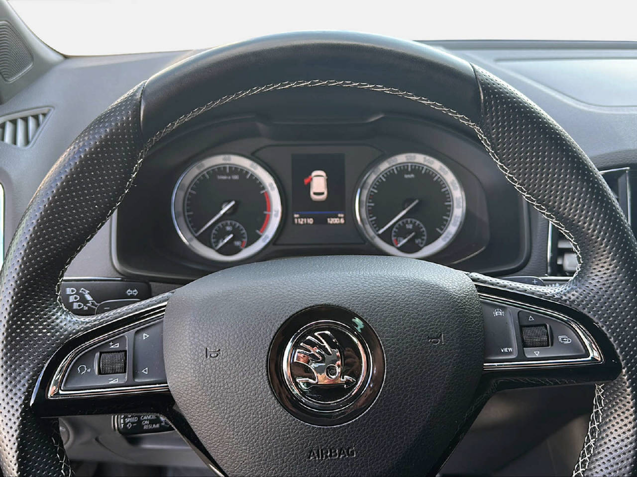 SKODA Karoq 2.0 TSI SportLine DSG 4x4-image-10