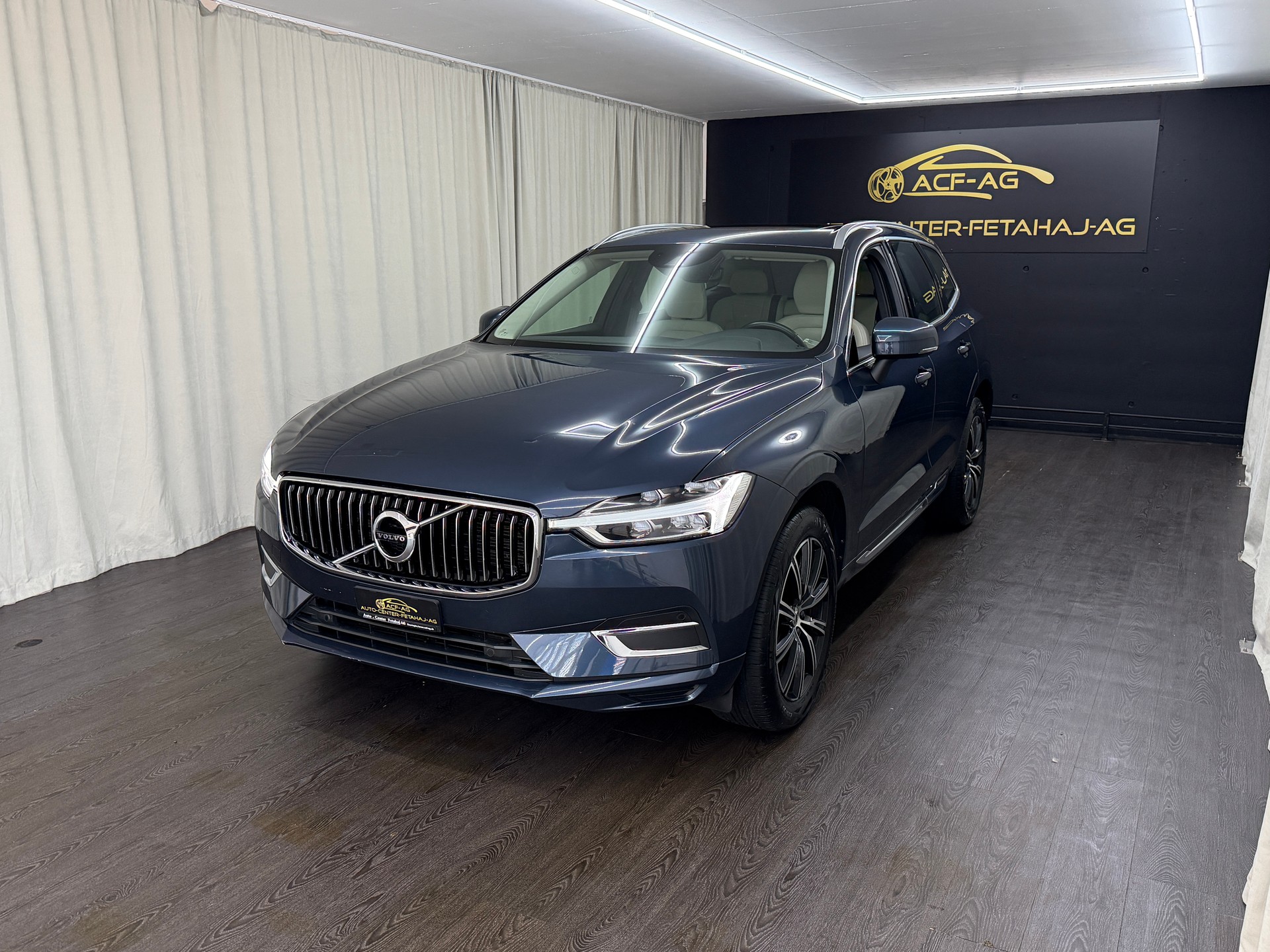 VOLVO XC60 B5 Benzin Mild Hybrid AWD Inscription Geartronic-image-0