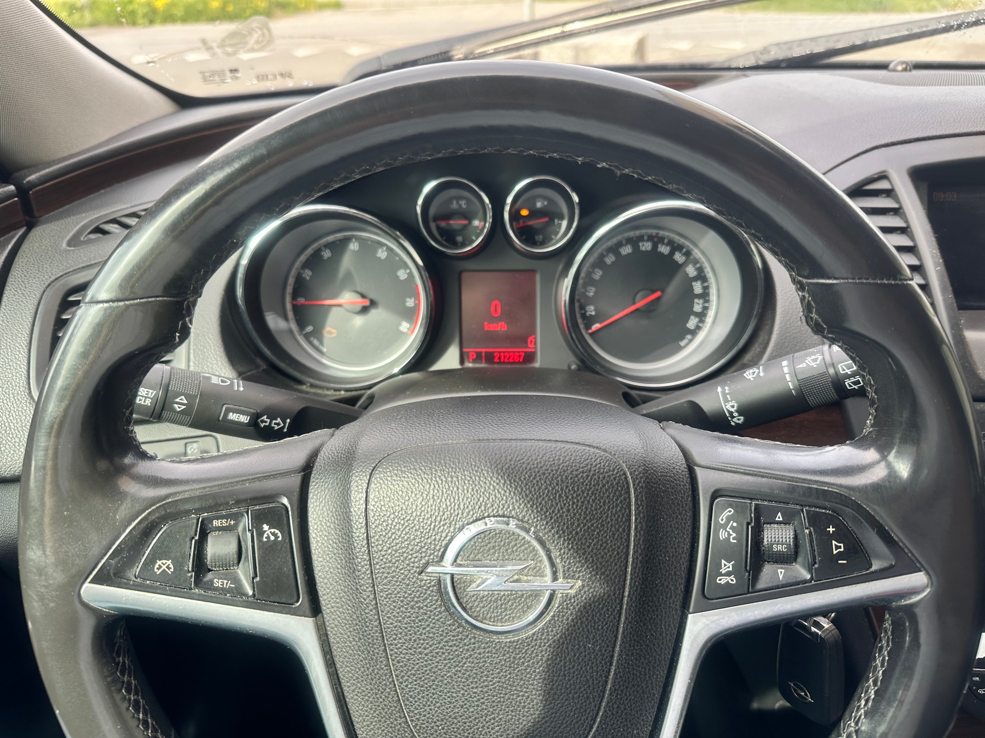 OPEL Insignia ST 2.0 Turbo Cosmo 4WD Aut.-image-10