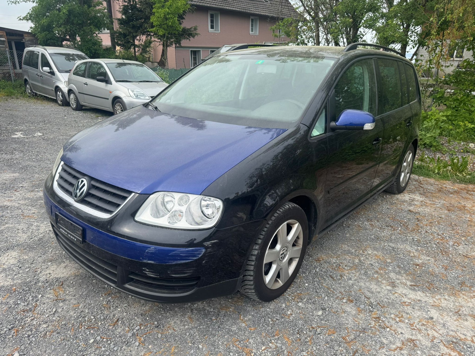VW Touran 2.0 TDI Trendline-image-2