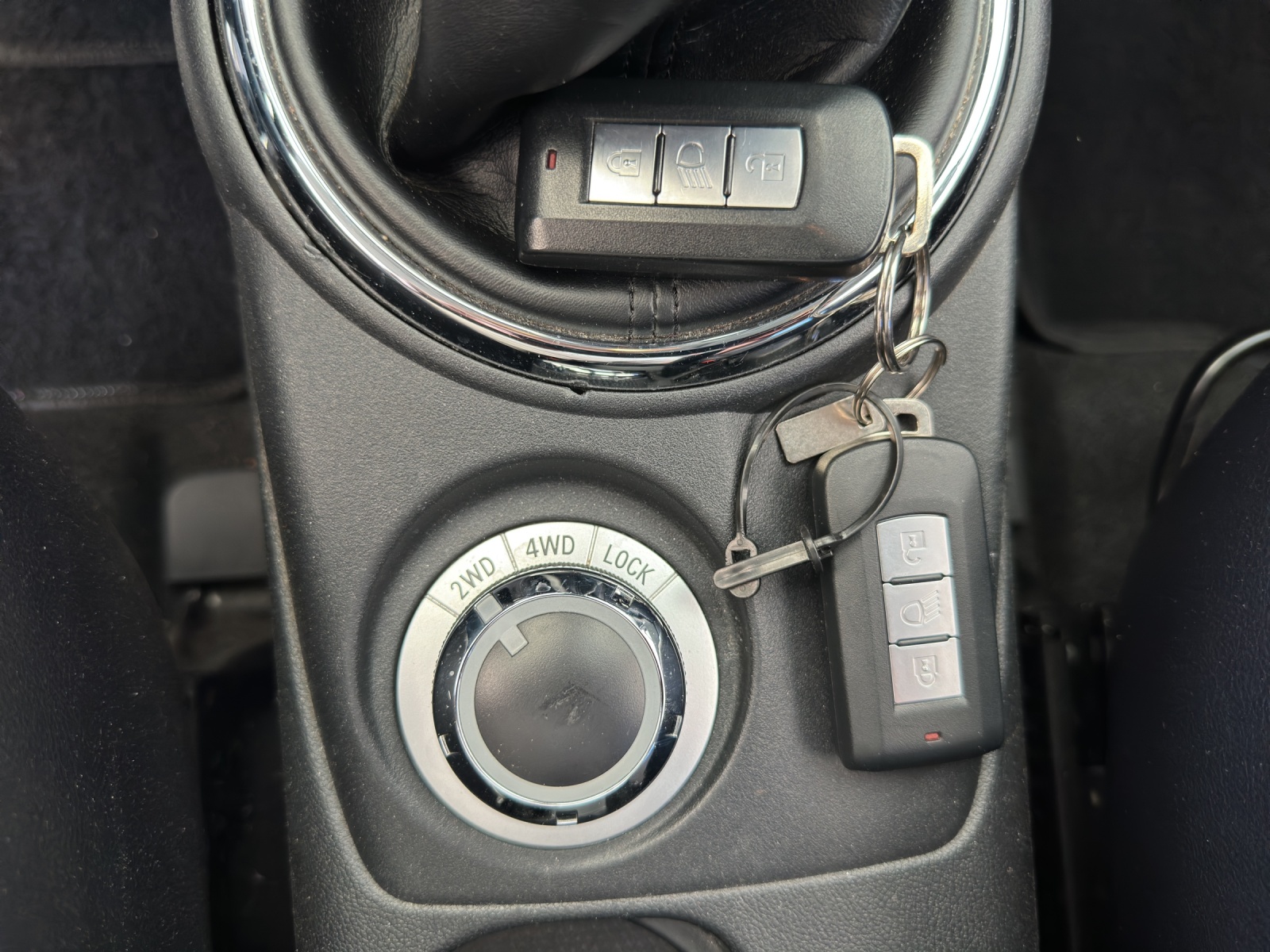PEUGEOT 4008 1.6 HDi Allure 4WD-image-15