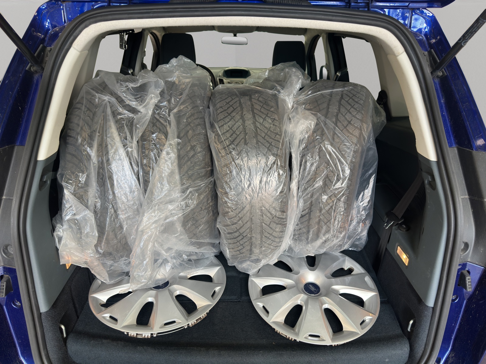 PEUGEOT 4008 1.6 HDi Allure 4WD-image-18