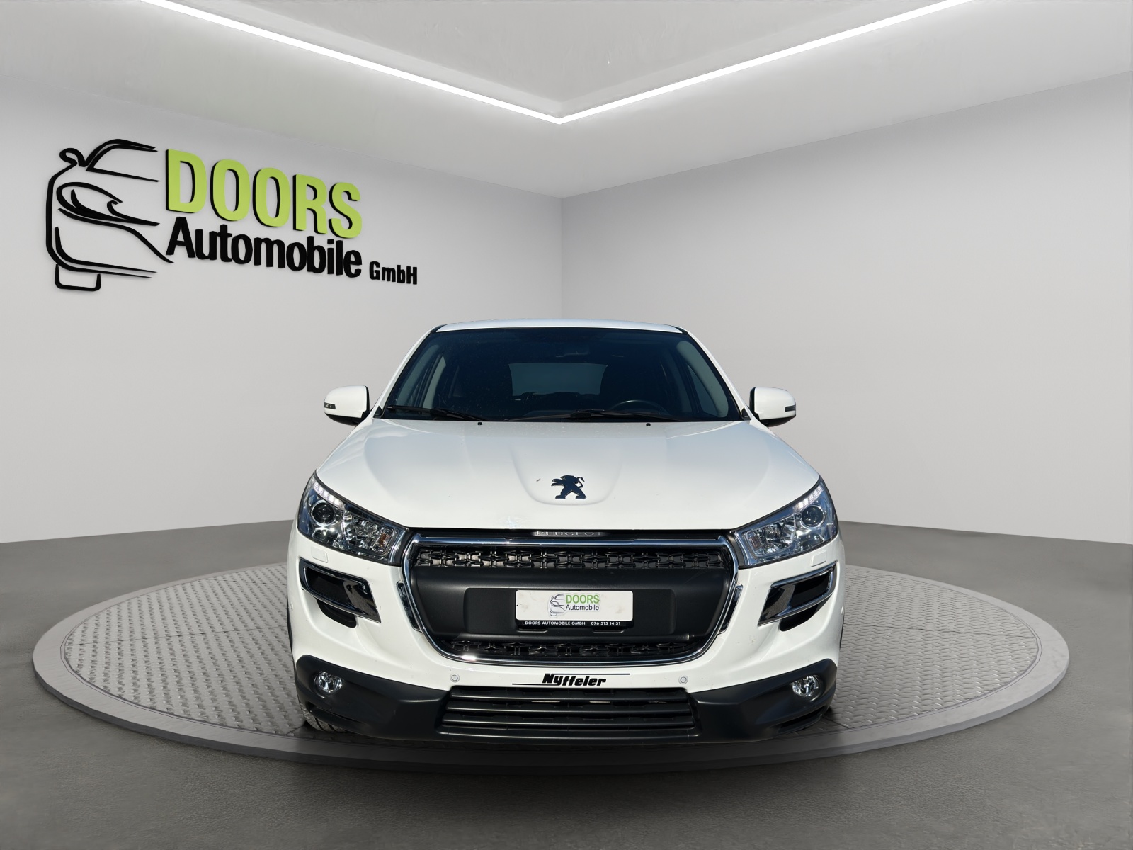 PEUGEOT 4008 1.6 HDi Allure 4WD-showroom-element-1
