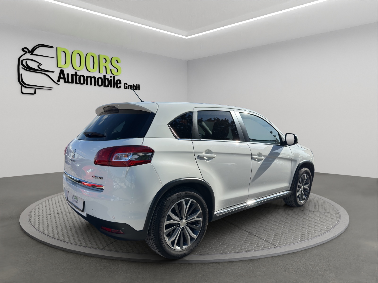 PEUGEOT 4008 1.6 HDi Allure 4WD-image-5
