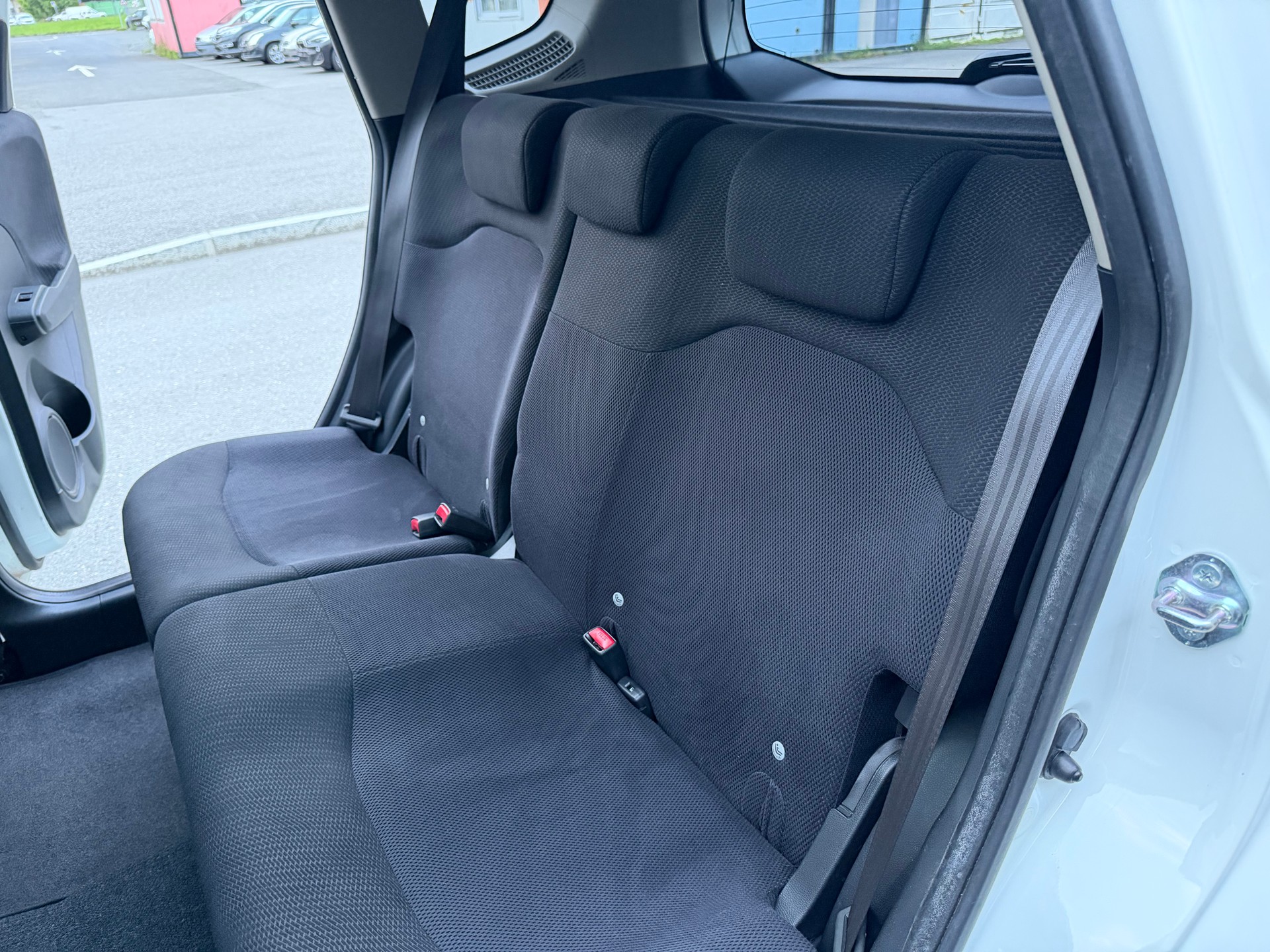 HONDA Jazz 1.3i Hybrid Elegance CVT-image-27