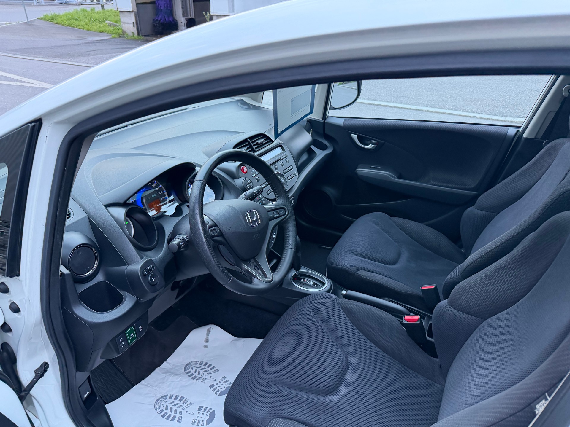 HONDA Jazz 1.3i Hybrid Elegance CVT-image-17