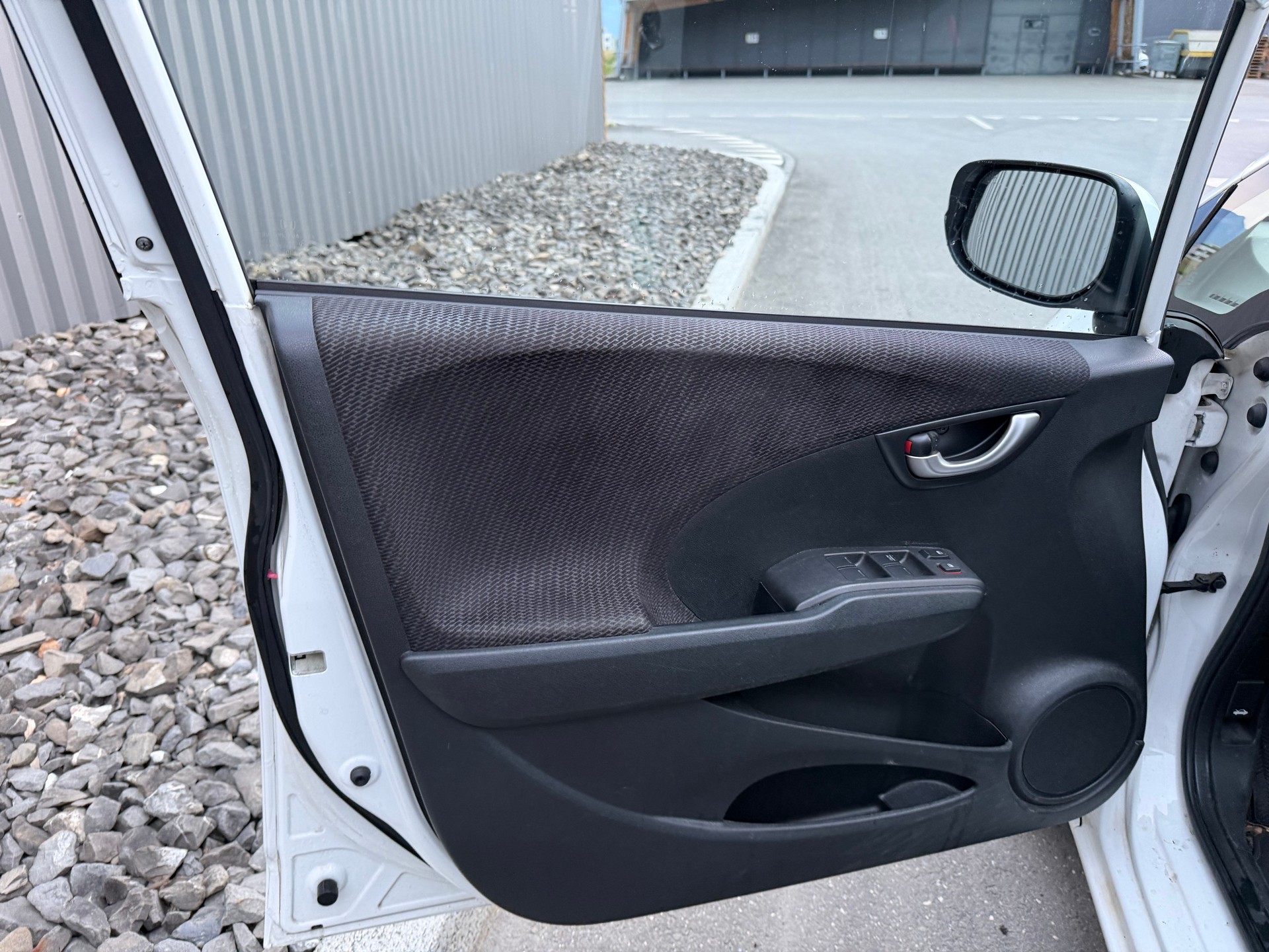HONDA Jazz 1.3i Hybrid Elegance CVT-image-20