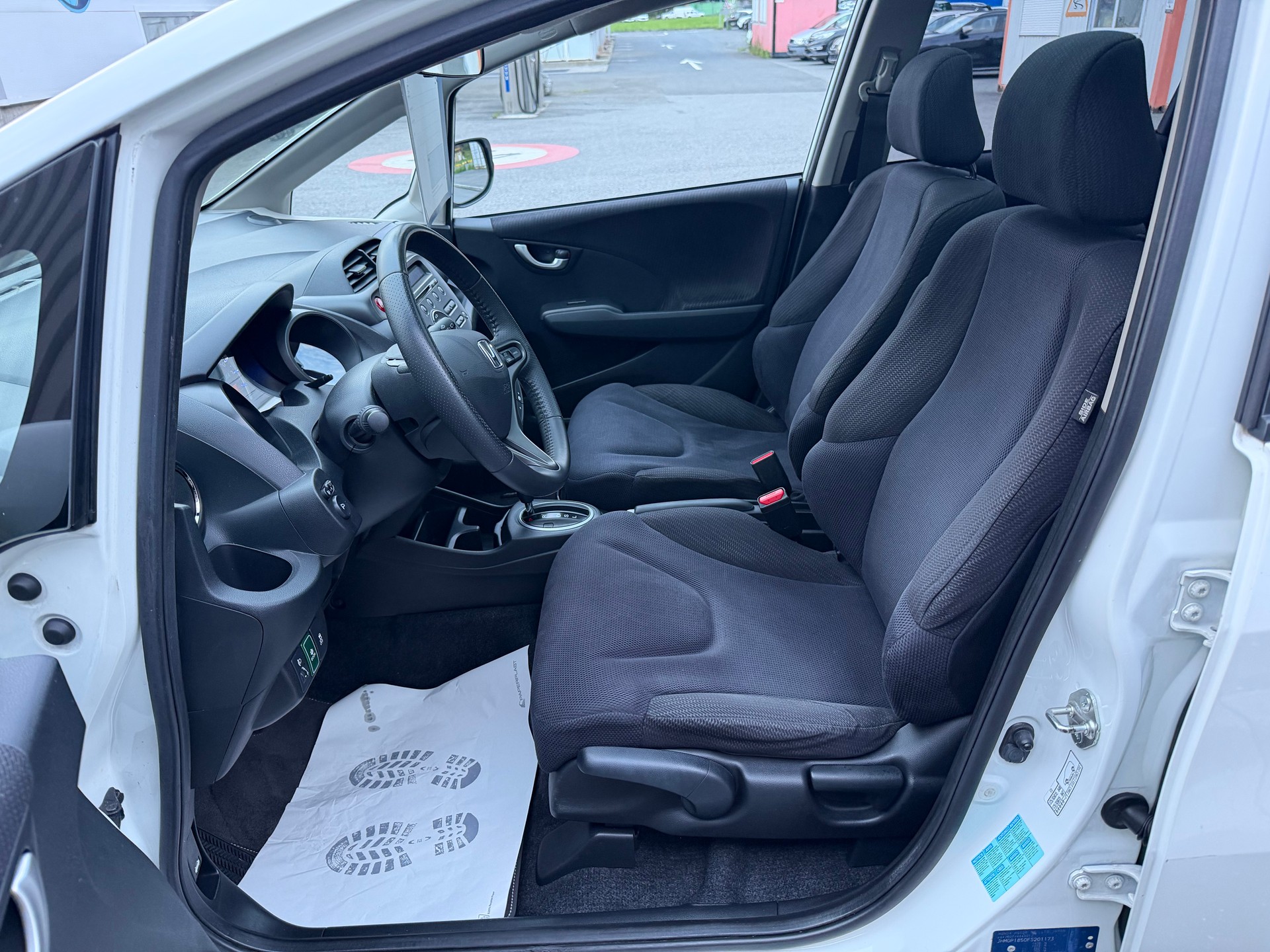 HONDA Jazz 1.3i Hybrid Elegance CVT-image-18