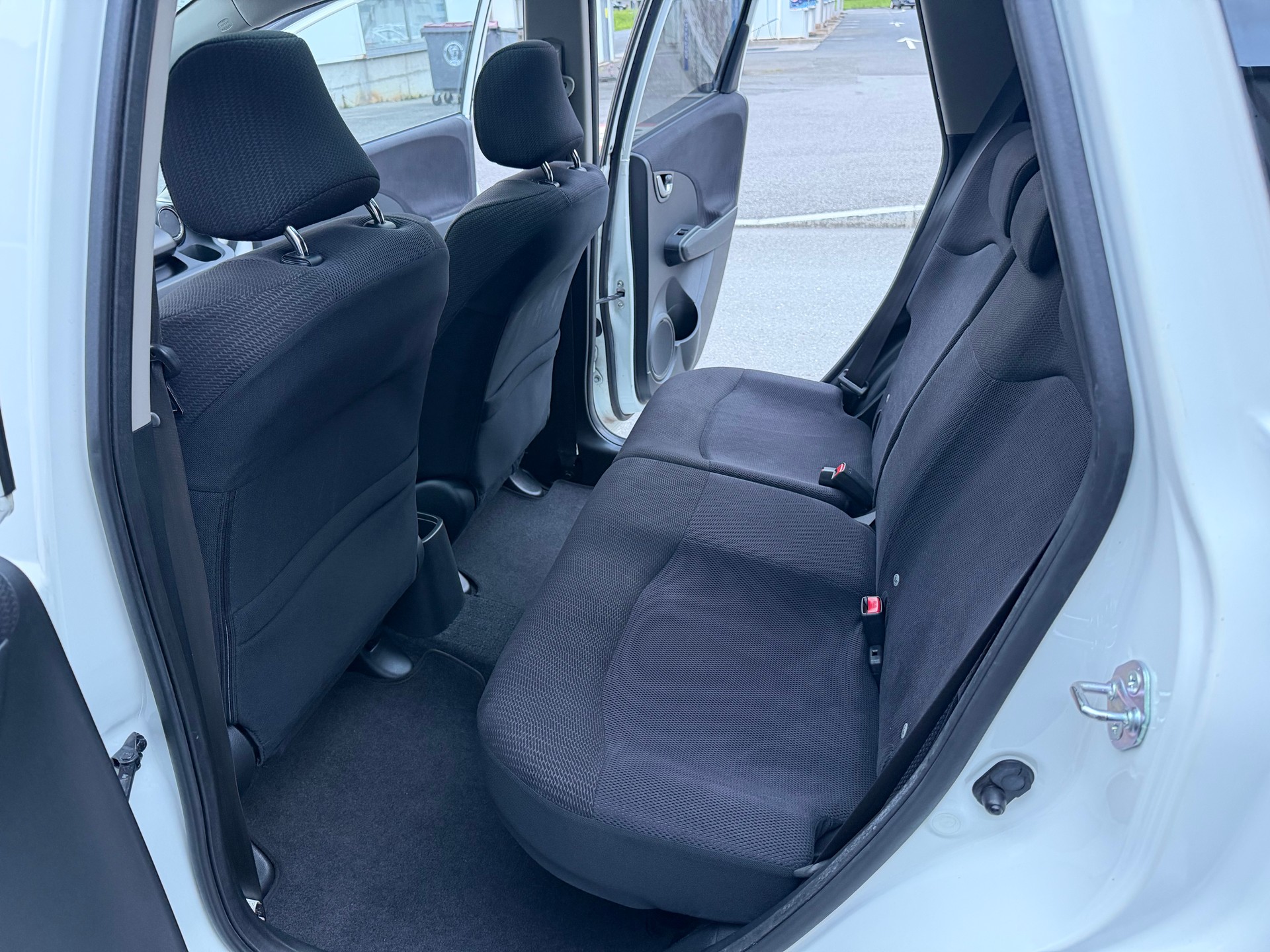 HONDA Jazz 1.3i Hybrid Elegance CVT-image-28